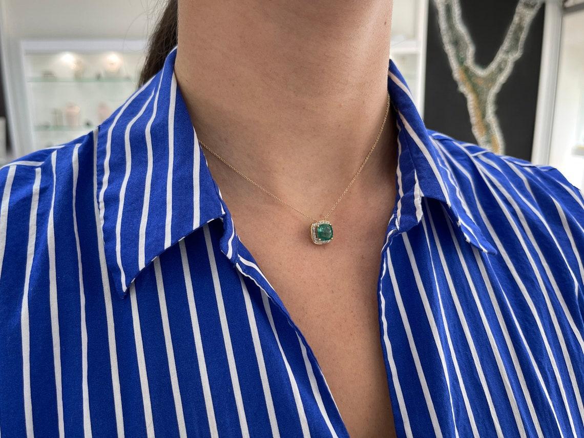 3.20tcw 14K Cabochon Cushion Emerald & Diamond Halo Pendant Rich Green Floral For Sale 2