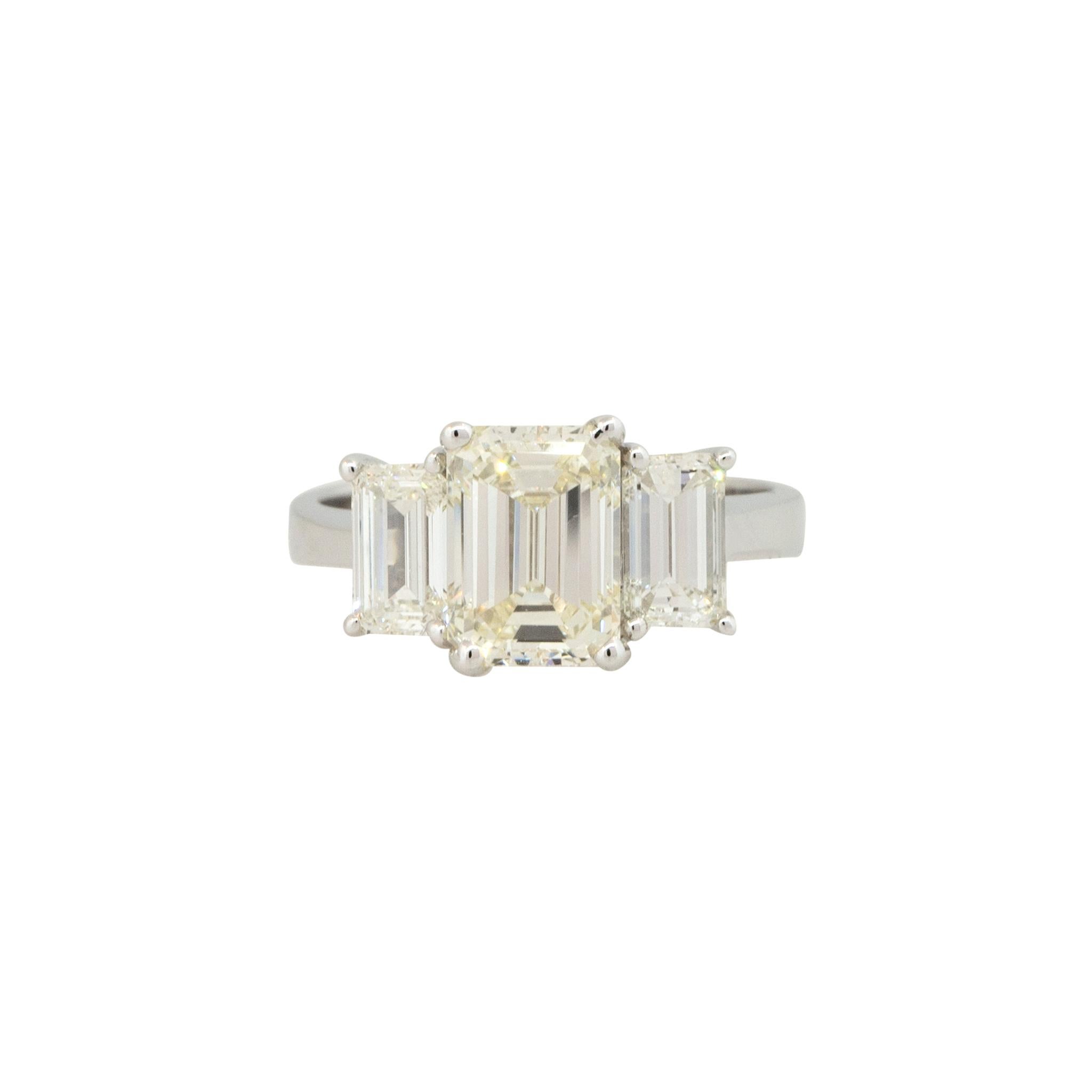 18k White Gold 3.21ctw 3 Stone Emerald Cut Diamond Engagement Ring

Raymond Lee Jewelers in Boca Raton -- South Florida’s destination for diamonds, fine jewelry, antique jewelry, estate pieces, and vintage jewels.

Style: Women's 3 Stone Emerald