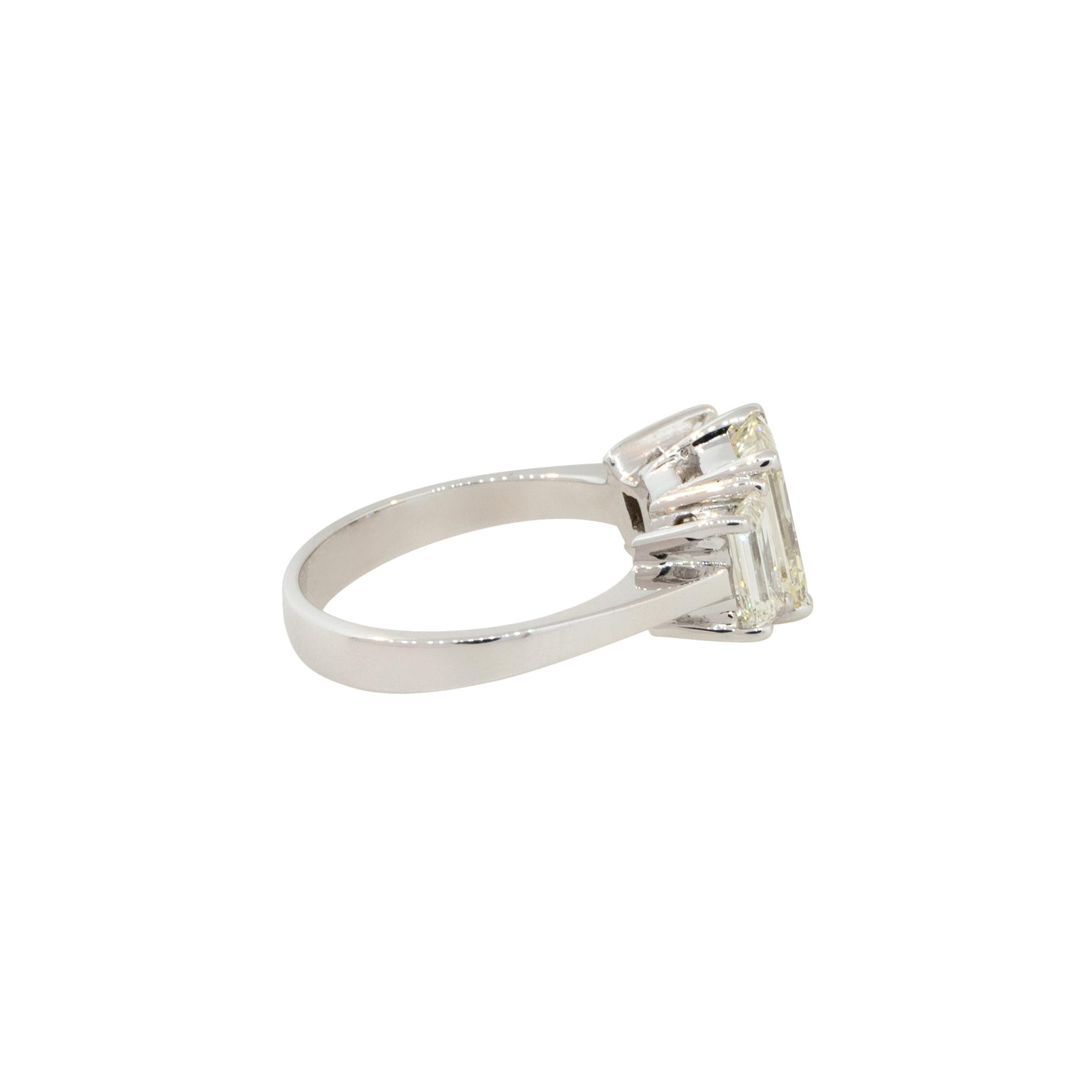 3.21 Carat 3 Stone Emerald Cut Diamond Engagement Ring 18 Karat In Stock In Excellent Condition For Sale In Boca Raton, FL