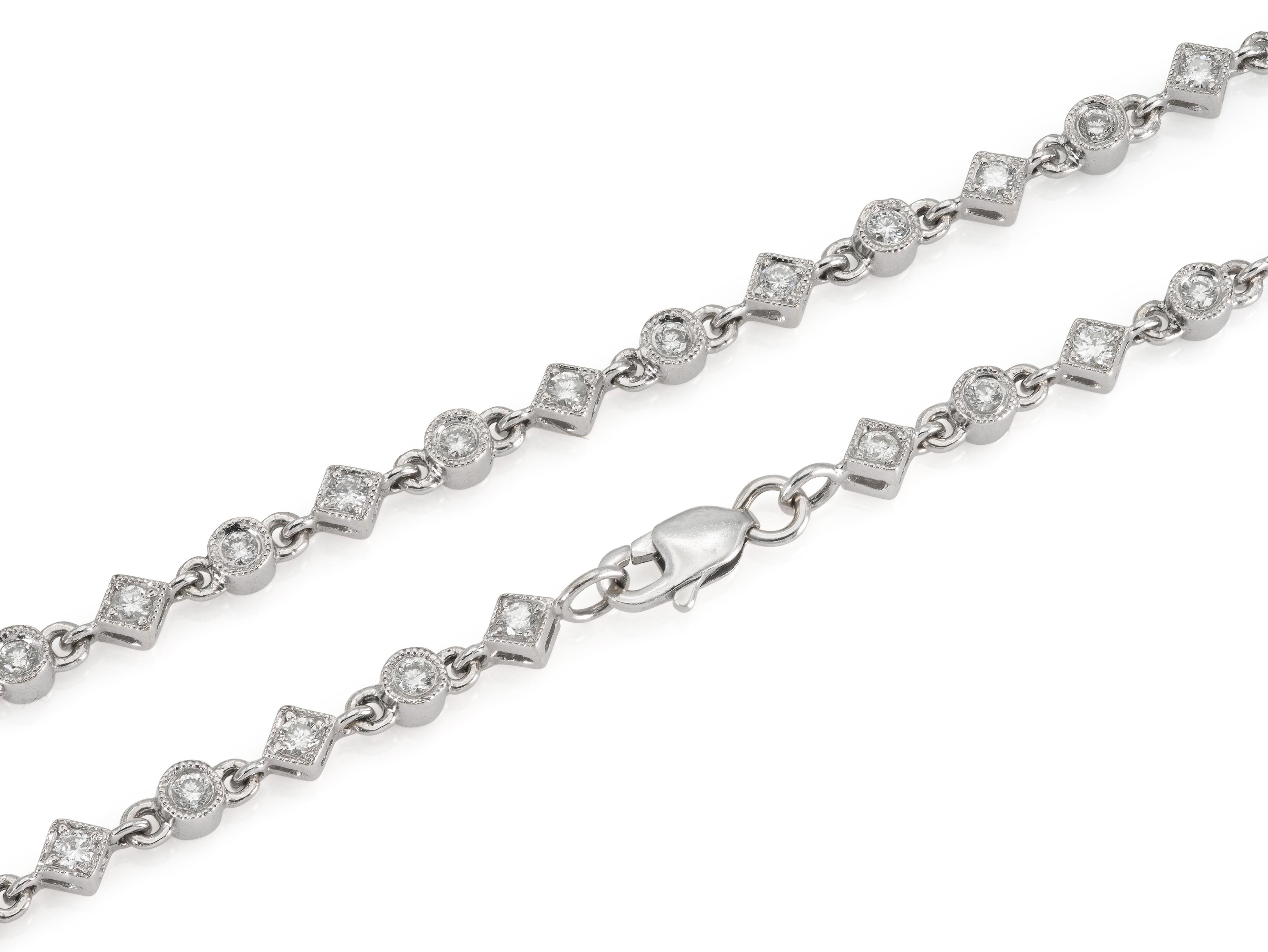 3.21 Carat Diamond Pendant Necklace In Good Condition For Sale In New York, NY
