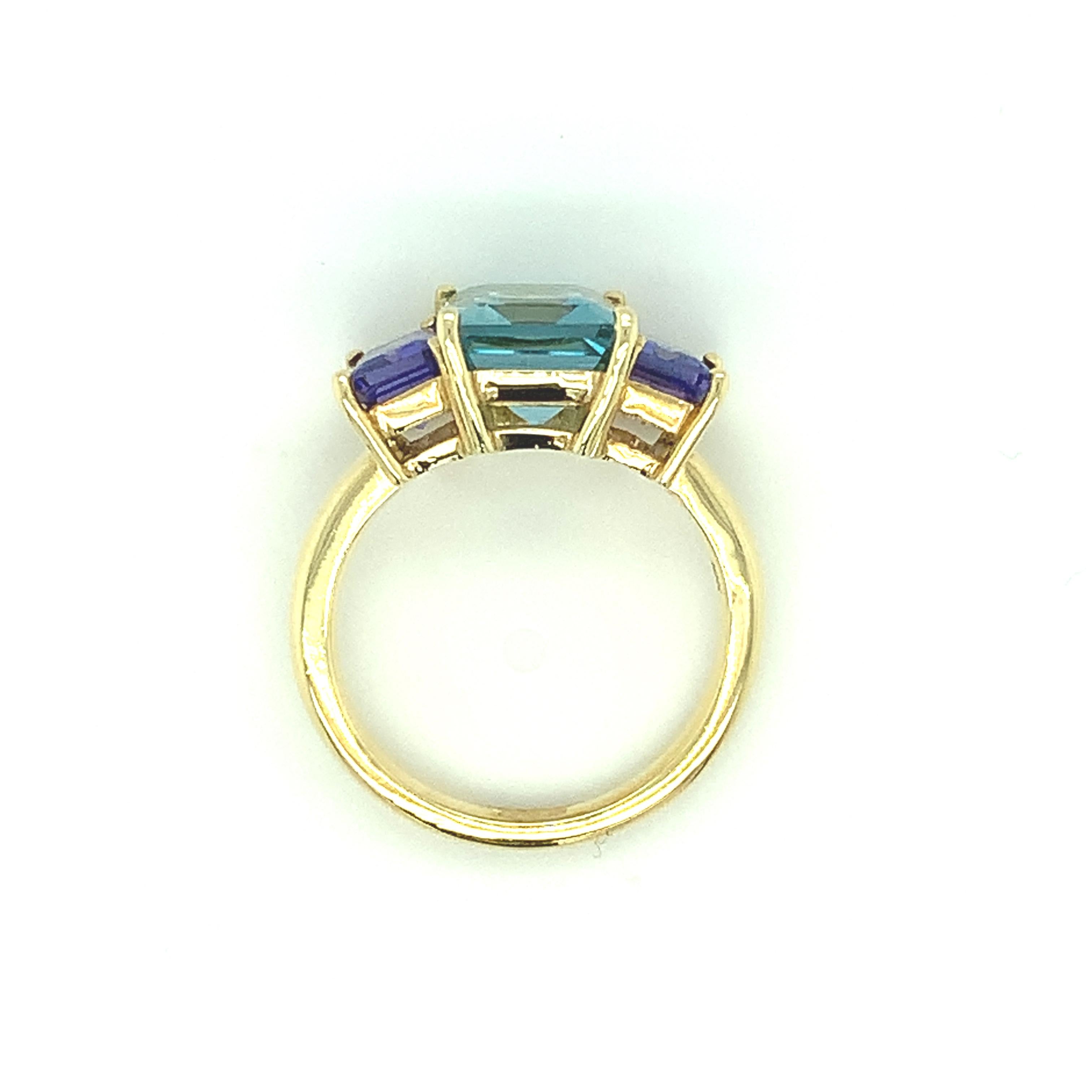 3.21 Carat Emerald Cut Aquamarine, Tanzanite Yellow Gold Cocktail 3-Stone Ring 1