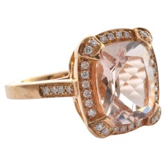 Sunita Nahata Morganit 3.21ct. Fancy Ring aus 18KRG mit weißem Diamant.