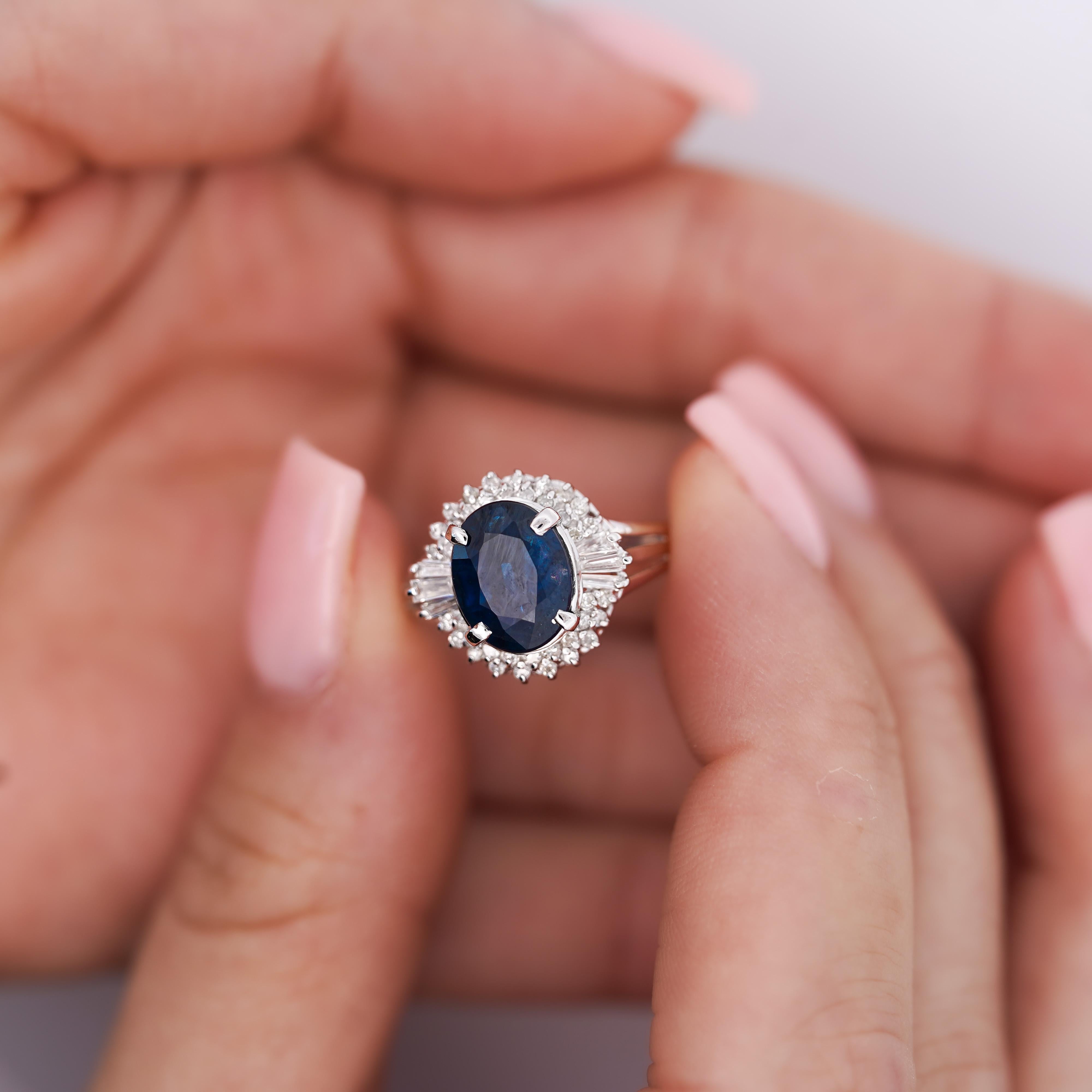 Modern 3.21 Carat Oval Cut Blue Sapphire and Diamond in Platinum Ring For Sale