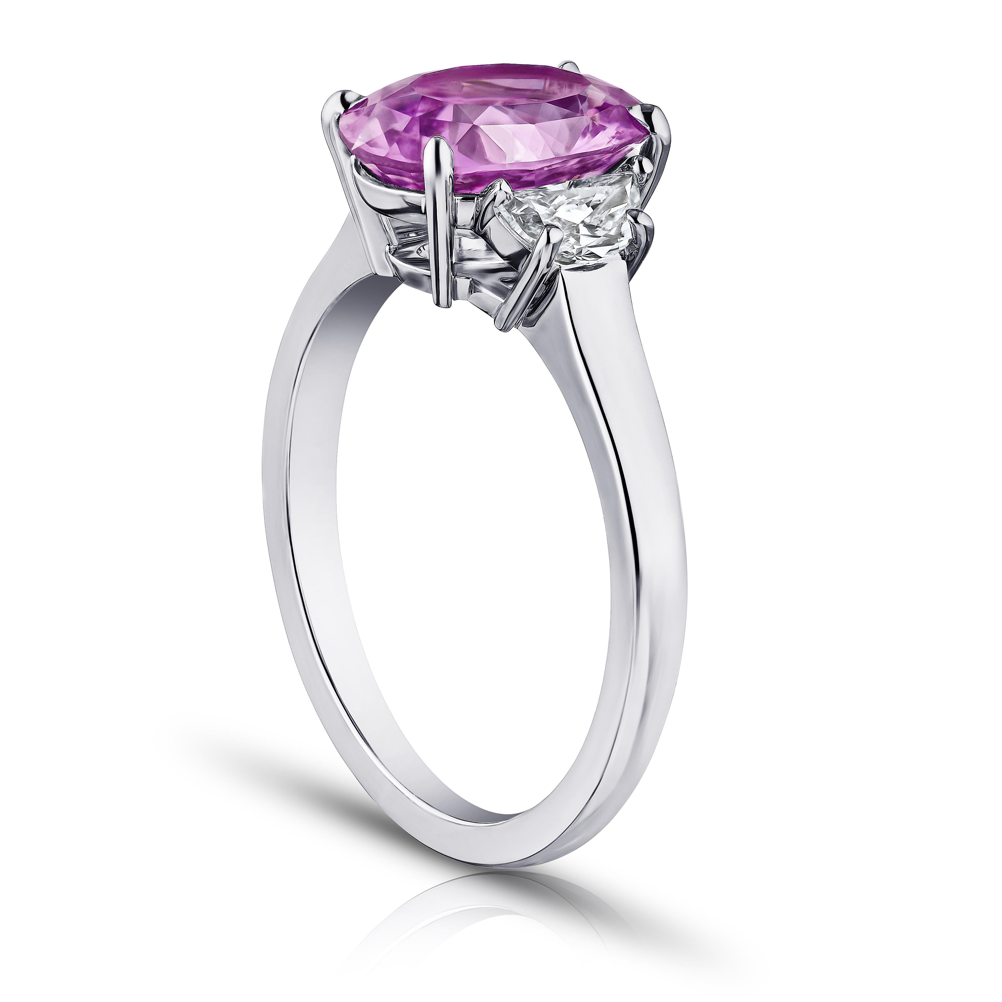 Contemporary 3.21 Carat Oval Pink Sapphire and Diamond Ring For Sale
