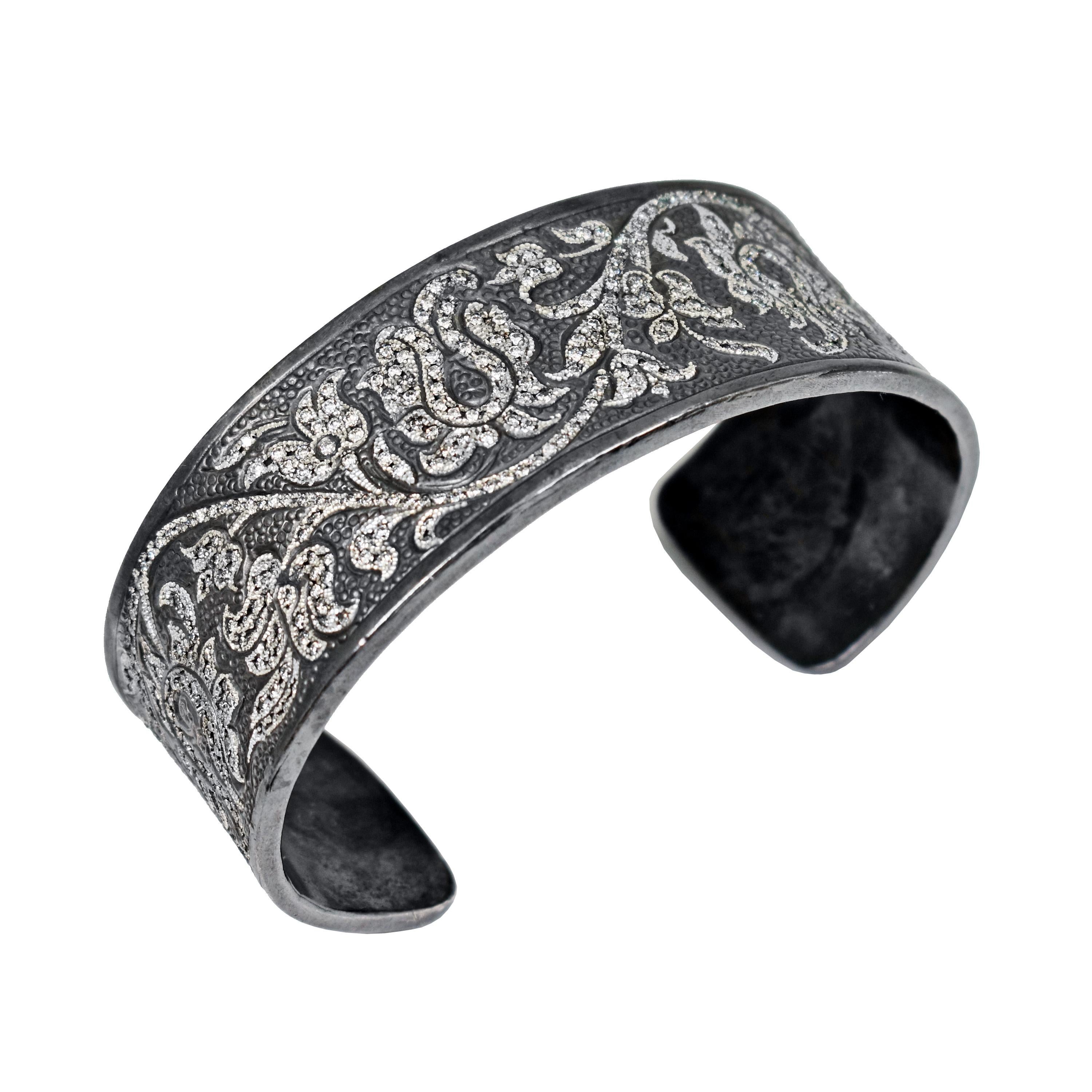 Contemporary 3.21 Carat Diamond Pavé Engraved Oxidized Sterling Silver Cuff Bracelet