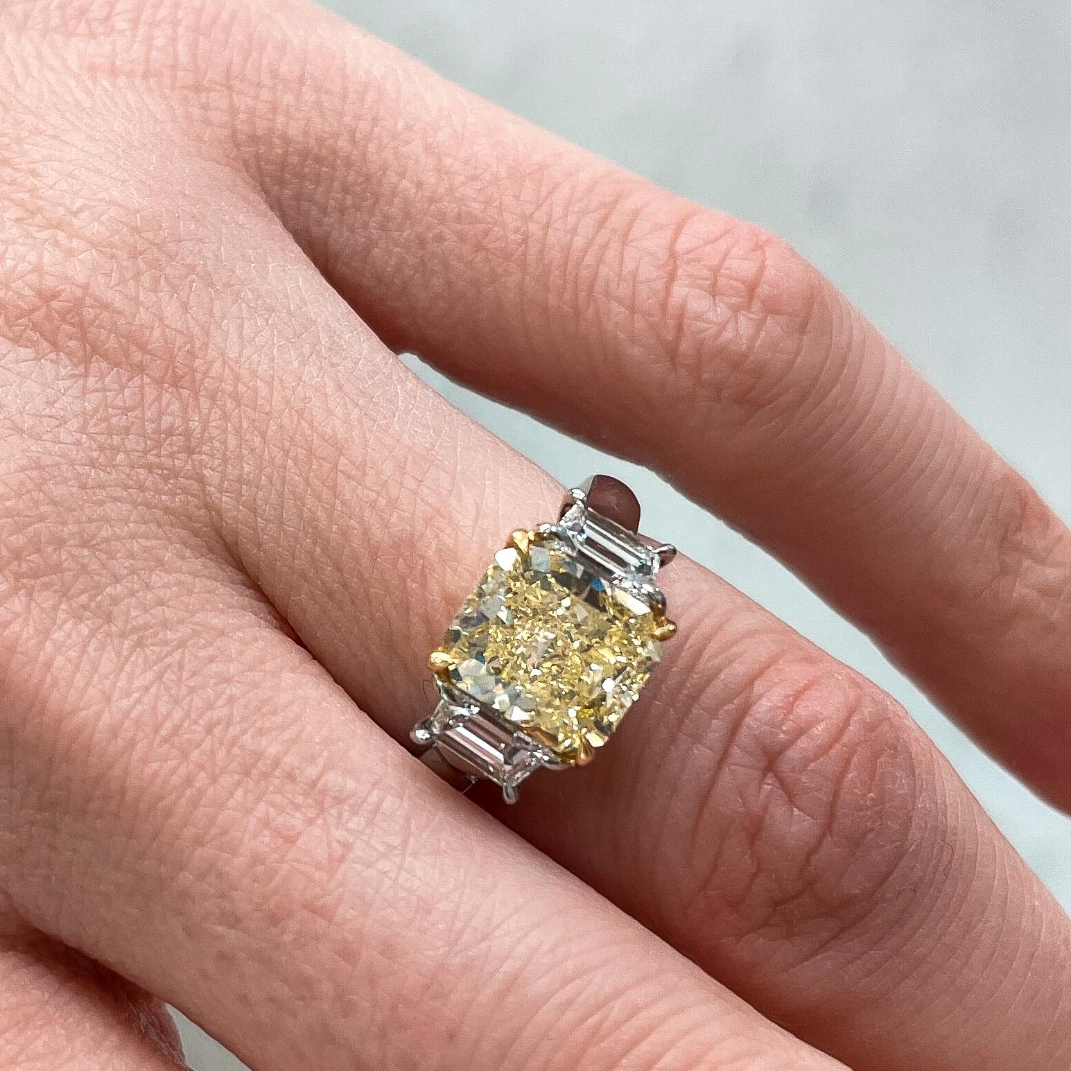 3.21 Ct Radiant Cut Platinum Fancy Yellow Three Stone Diamond Engagement Ring For Sale 1
