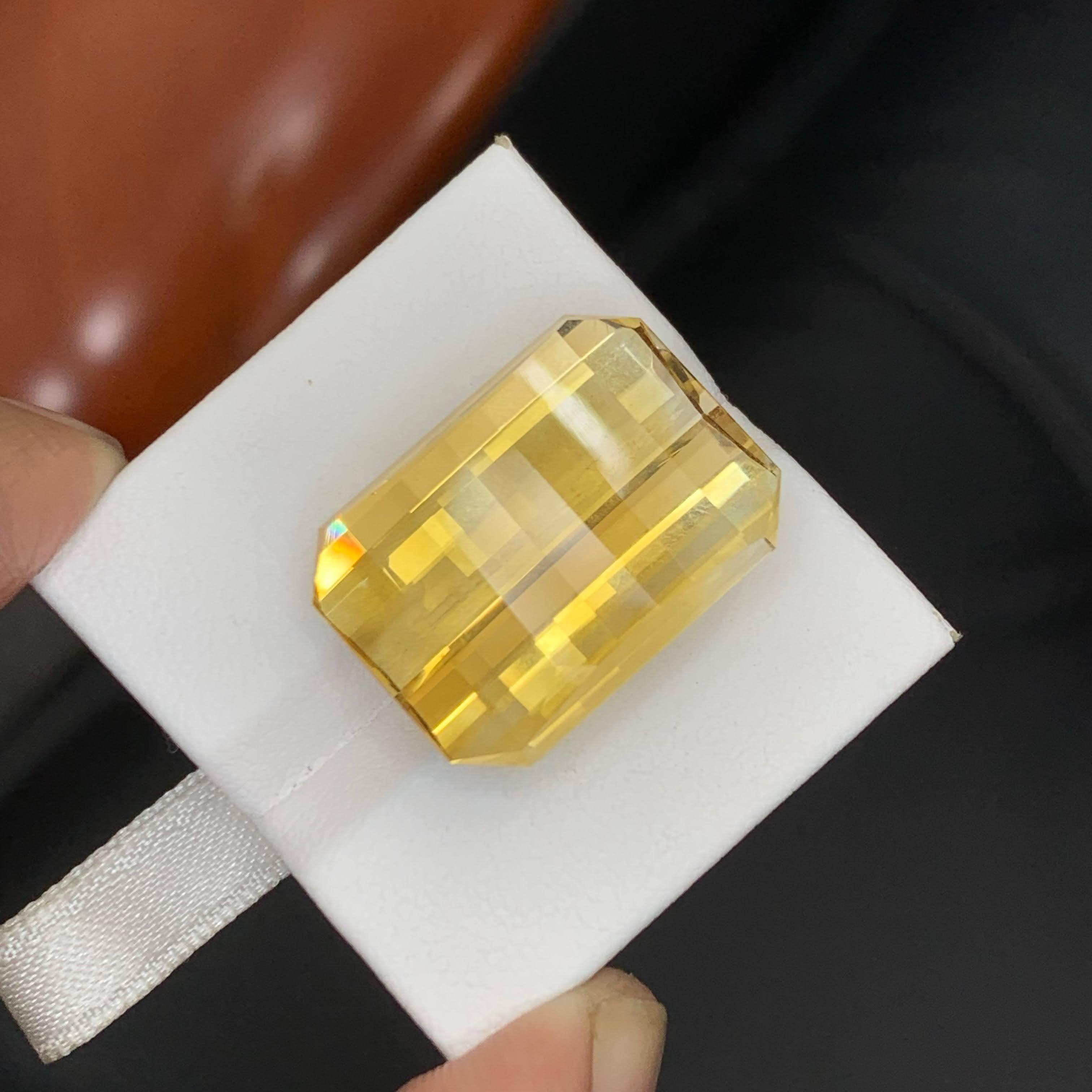 32.15 Carat Natural Loose Yellow Golden Citrine Pixel Cut Brazilian Gemstone Corte mixto en venta