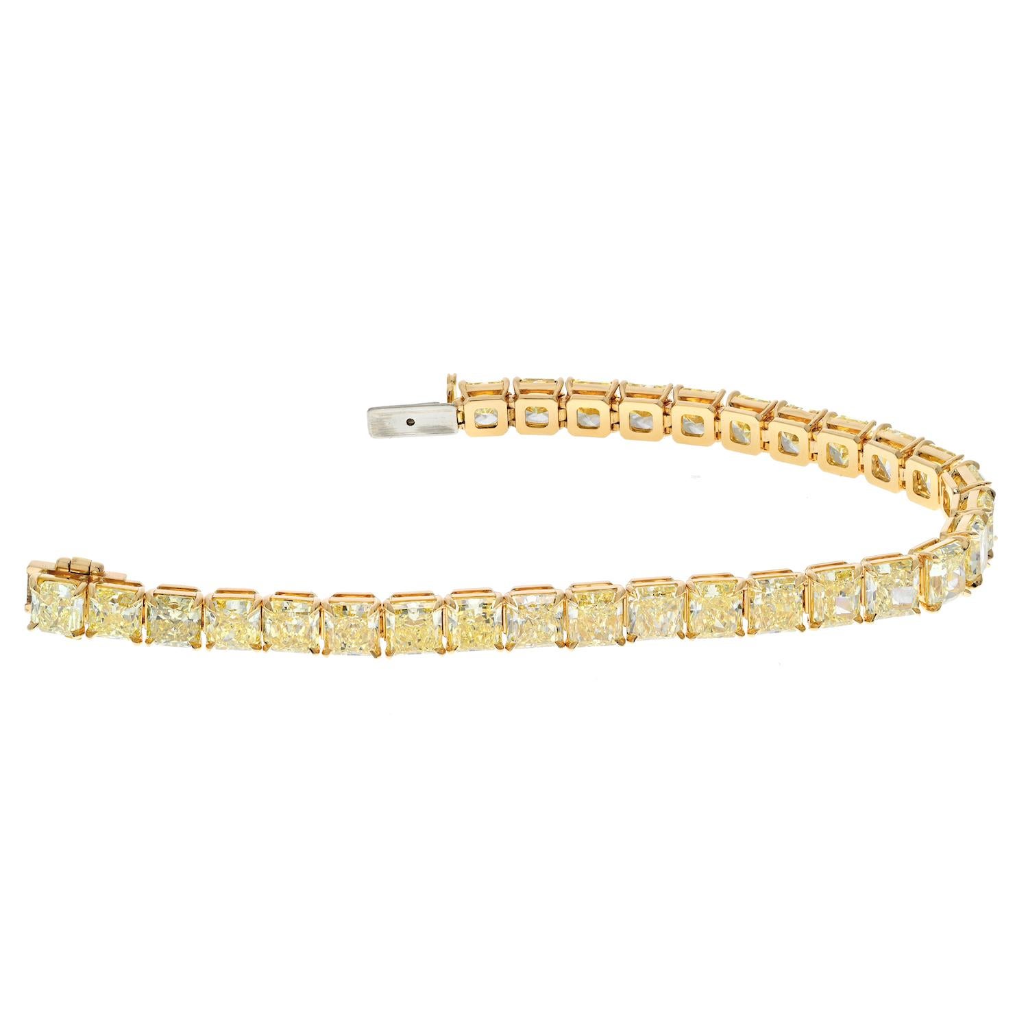 Women's 32 Carats 18K Gold Fancy Yellow Radiant Cut Diamond Tennis Bracelet