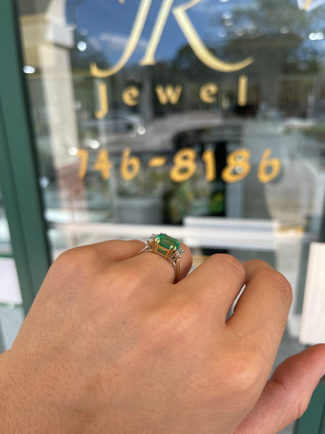 Modern 3.21tcw 18K Three Stone Emerald-Emerald Cut & Diamond Baguette Ring For Sale