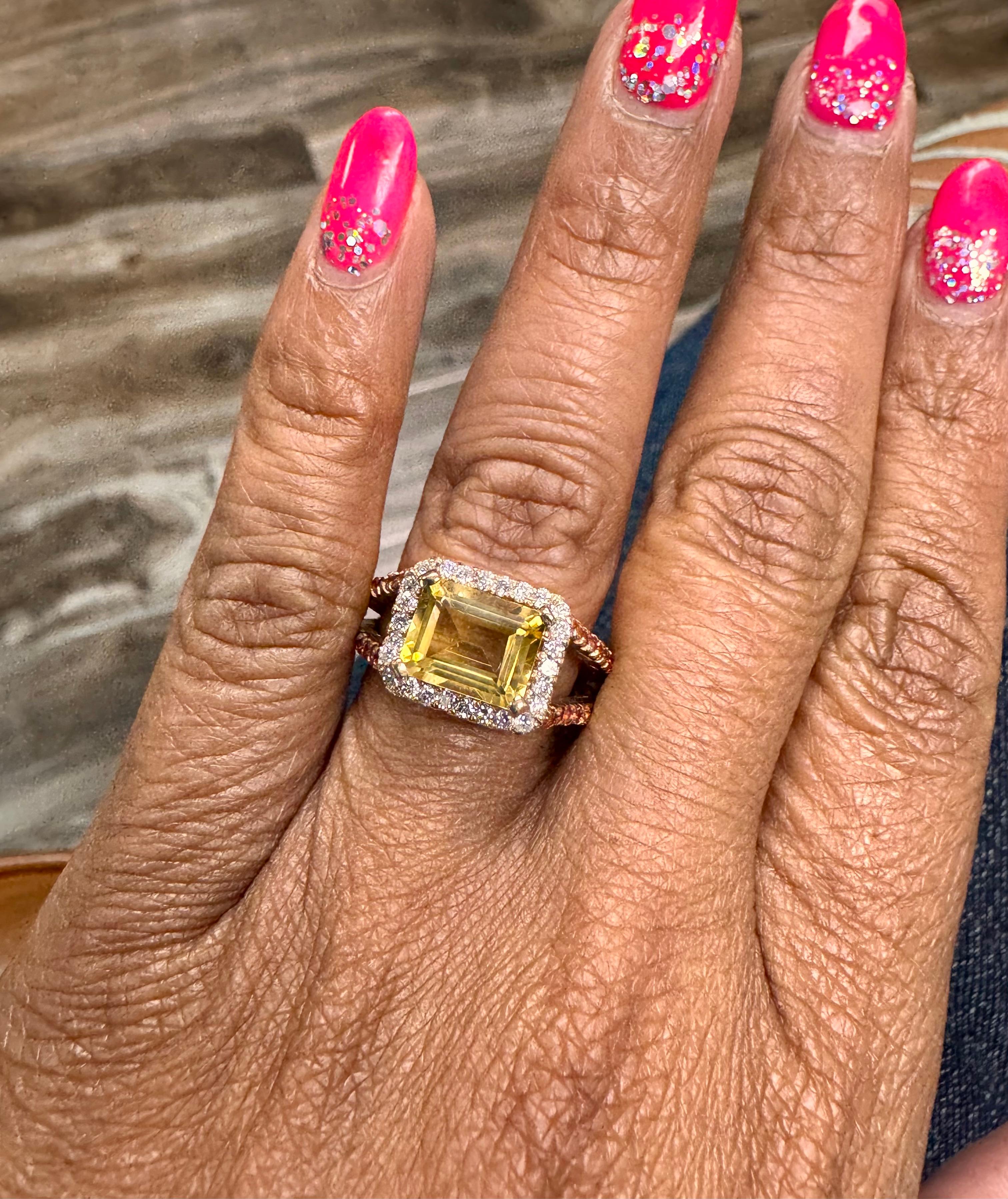 Anillo de compromiso de oro rosa con zafiro citrino y diamantes de 3,22 quilates en venta 1