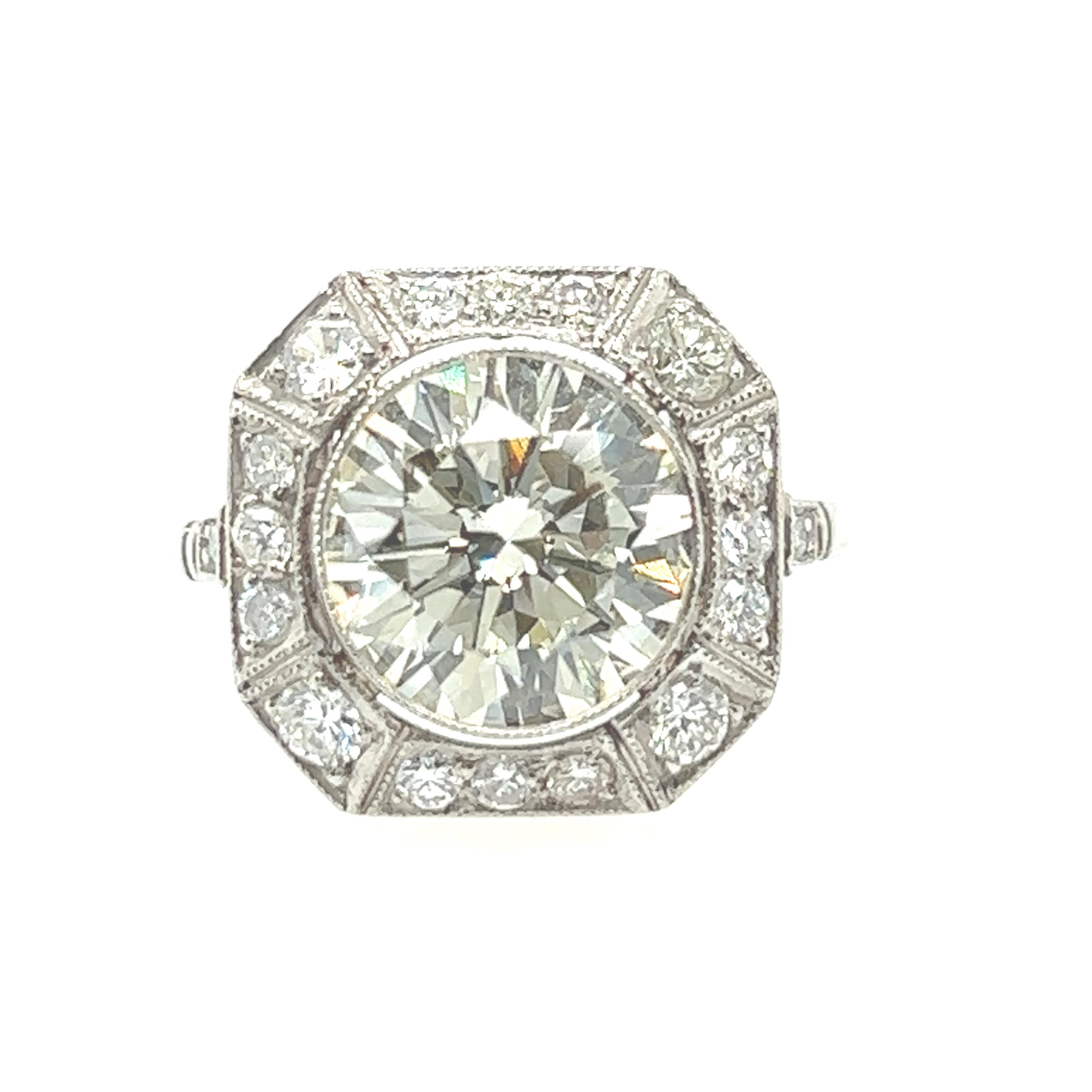 Women's or Men's 3.22 Carat Diamond Art Deco Style Ring