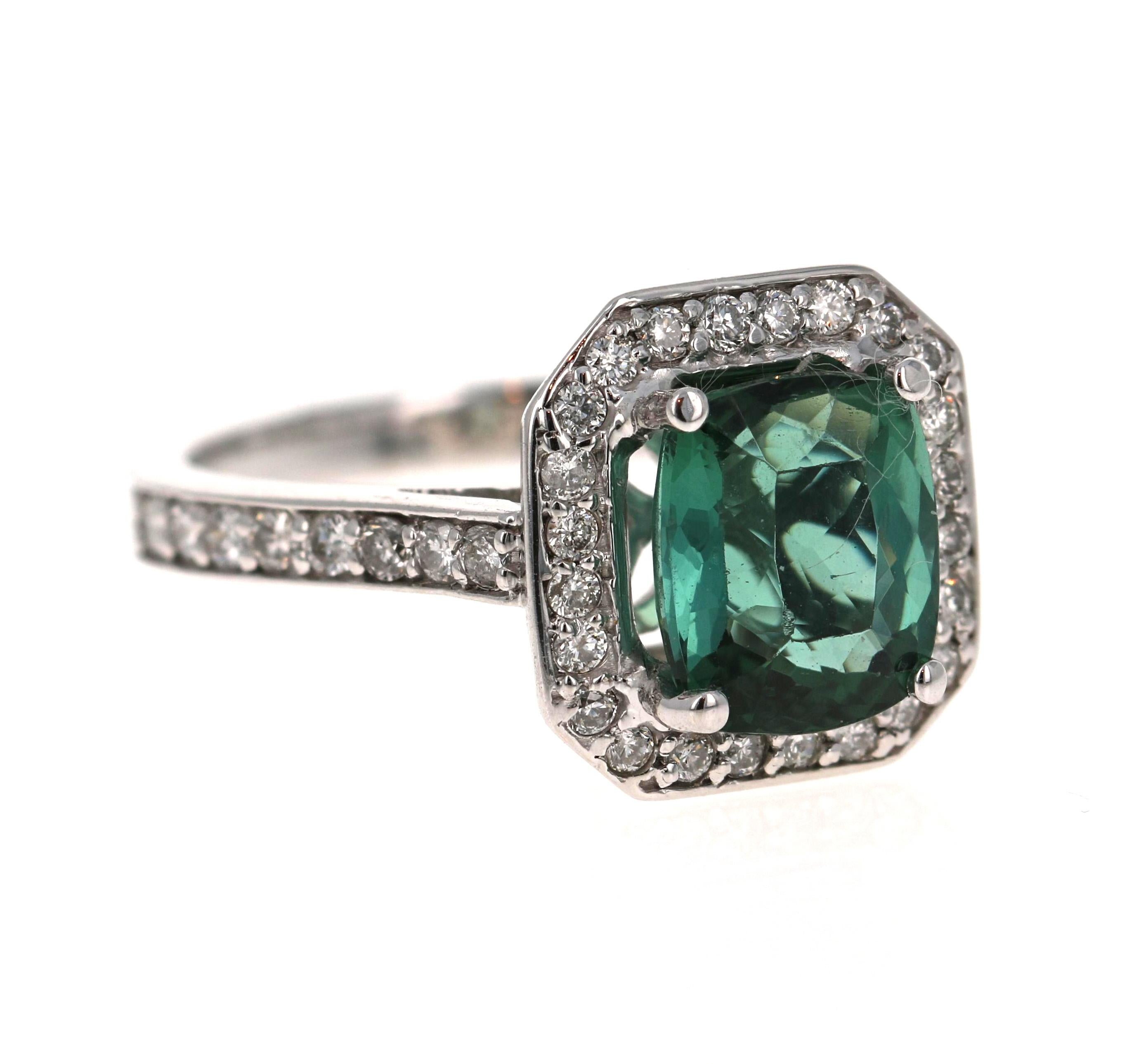 Modern 3.22 Carat Green Tourmaline Diamond 14 Karat White Gold Engagement Ring