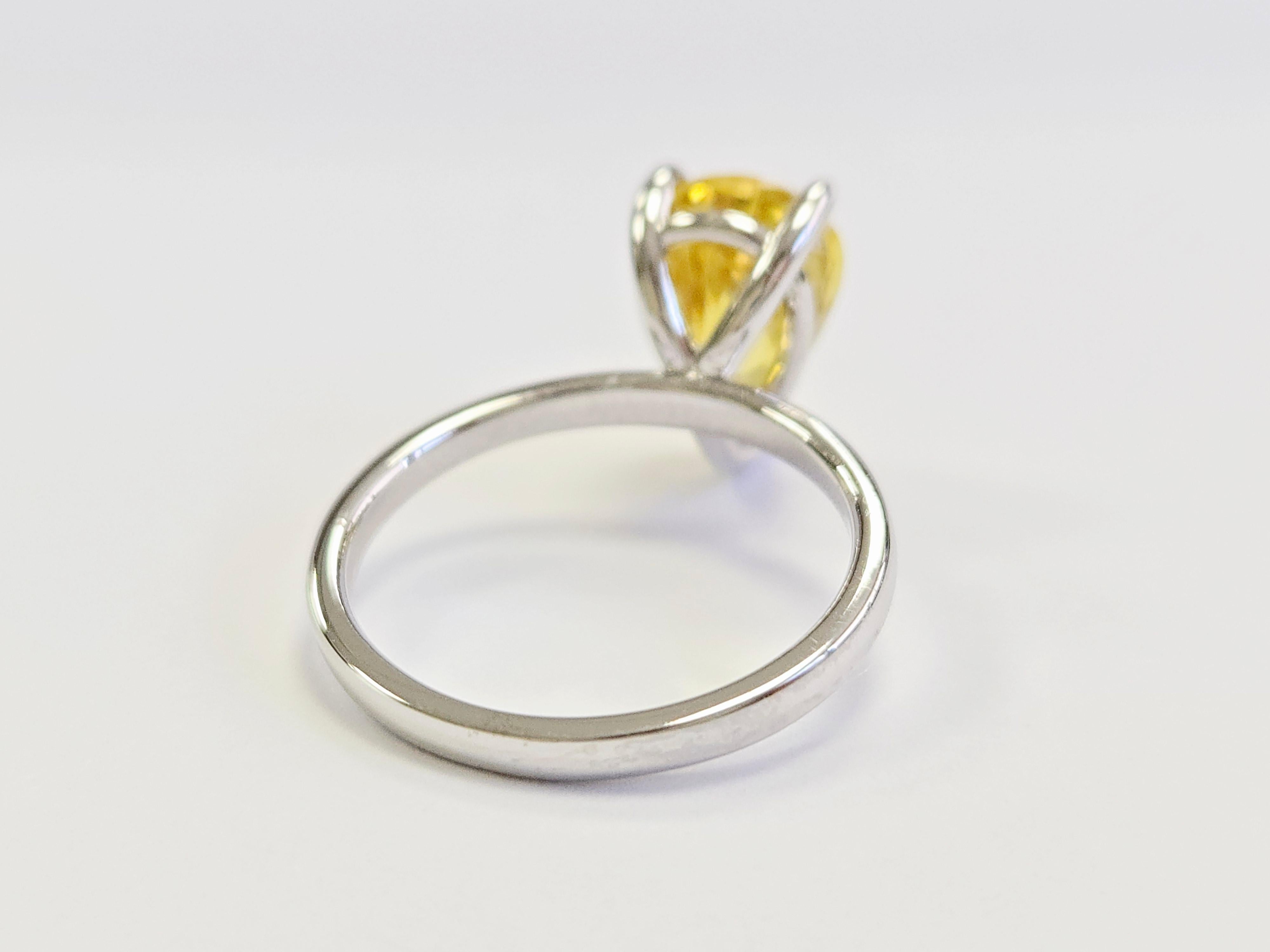 Women's 3.22-Carat Natural pear-Shape Intense Yellow Sapphire Ring White Gold 14 Karat For Sale