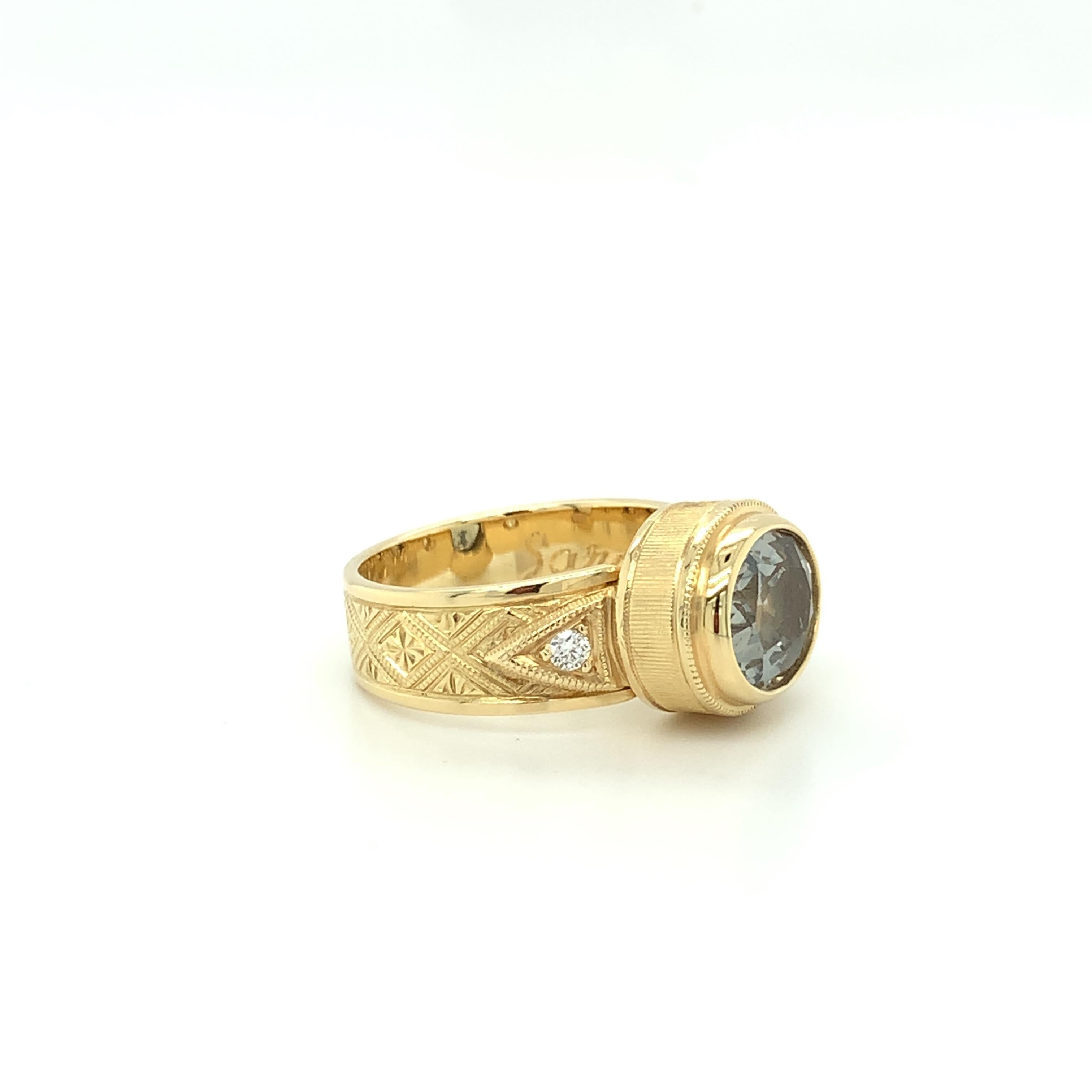3.22 Carat Silver Gray Natural Topaz, Yellow Gold Engraved Bezel Set Band Ring In New Condition In Los Angeles, CA