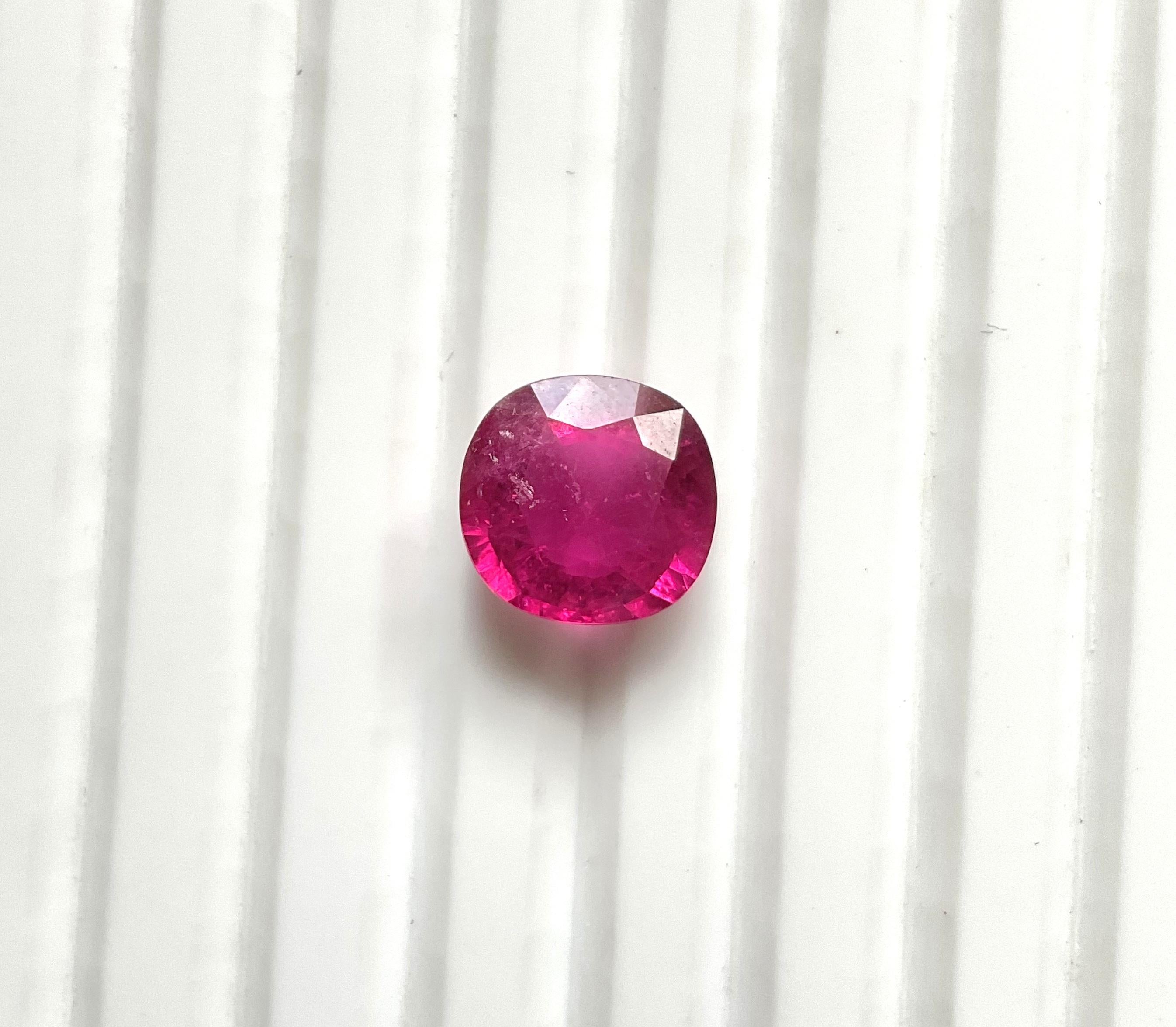 3.22 Carats Rubellite Tourmaline Oval Cut stone For Jewelry Natural gemstone Neuf - En vente à Jaipur, RJ