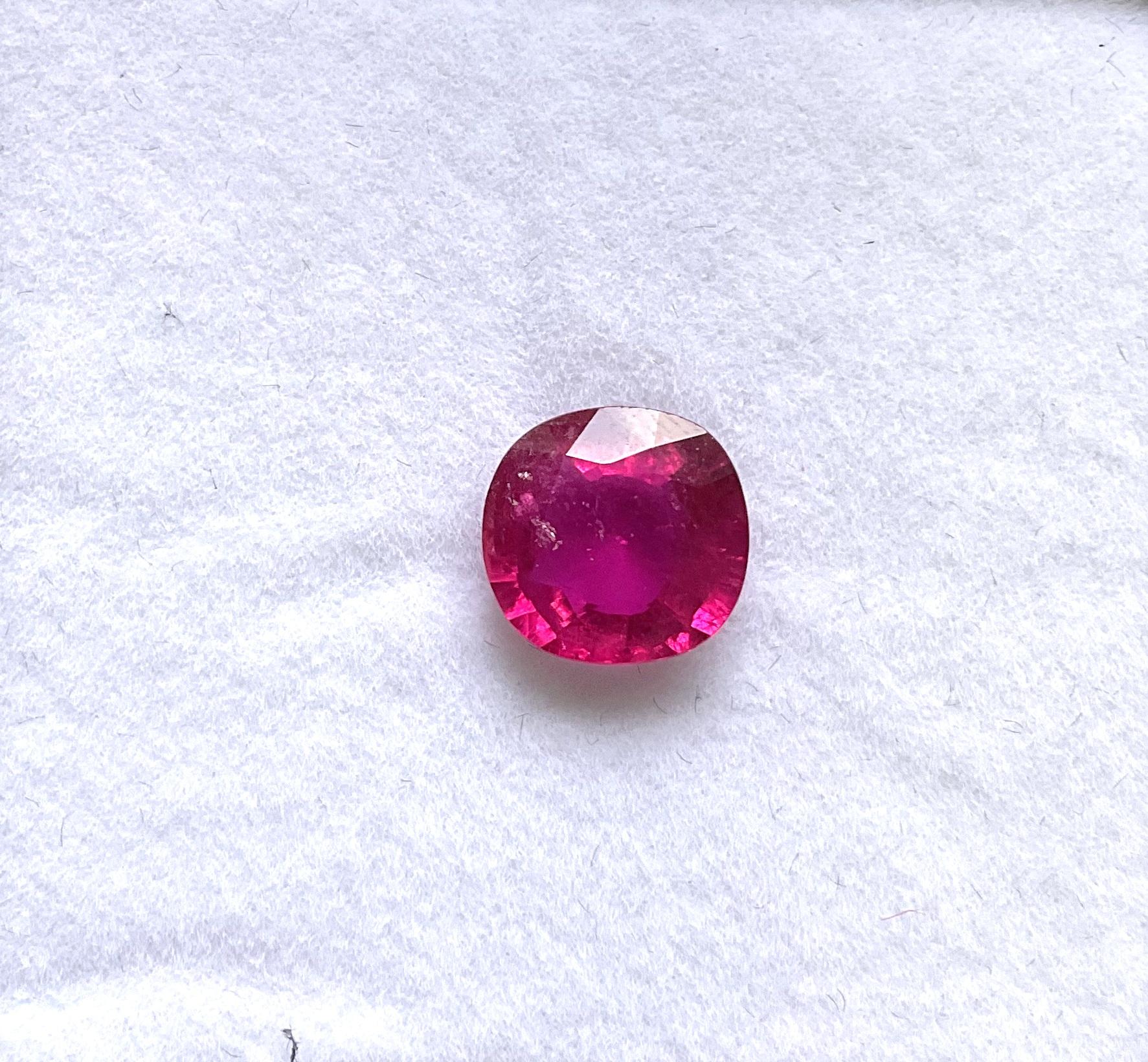 3.22 Carats Rubellite Tourmaline Oval Cut stone For Jewelry Natural gemstone Unisexe en vente