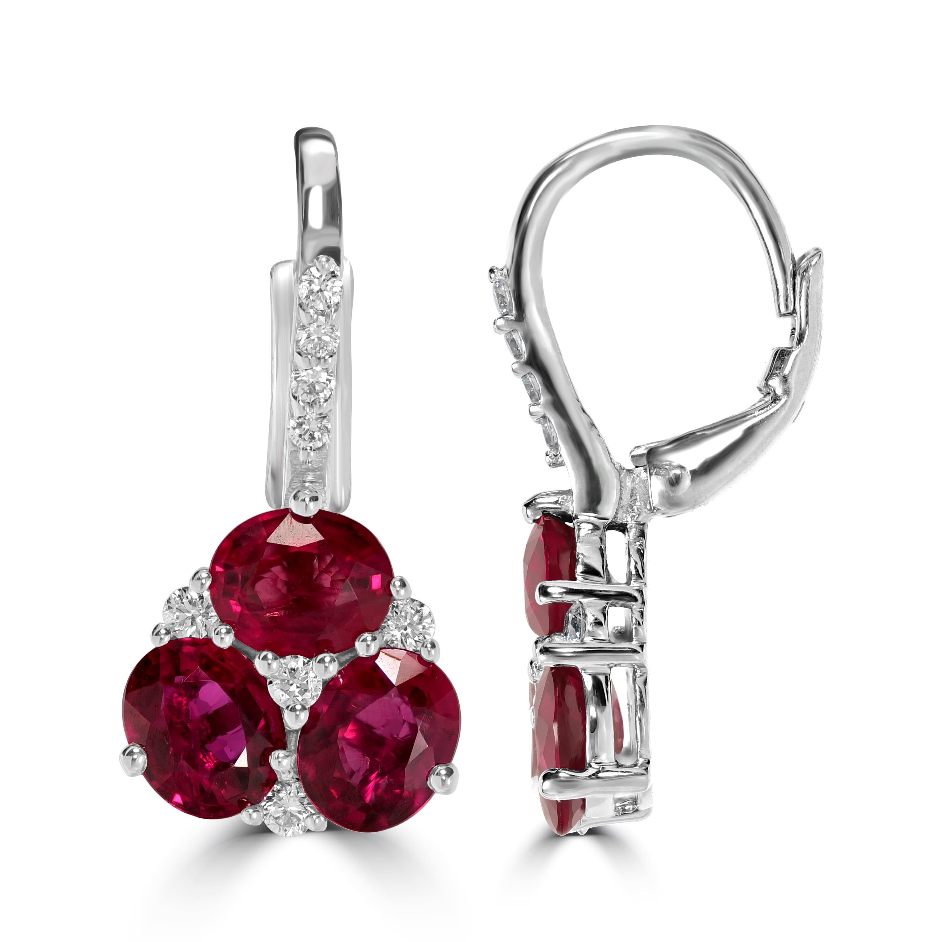 Modern 3.22 Carats Ruby and Diamond Drop Earrings in 18k White Gold For Sale