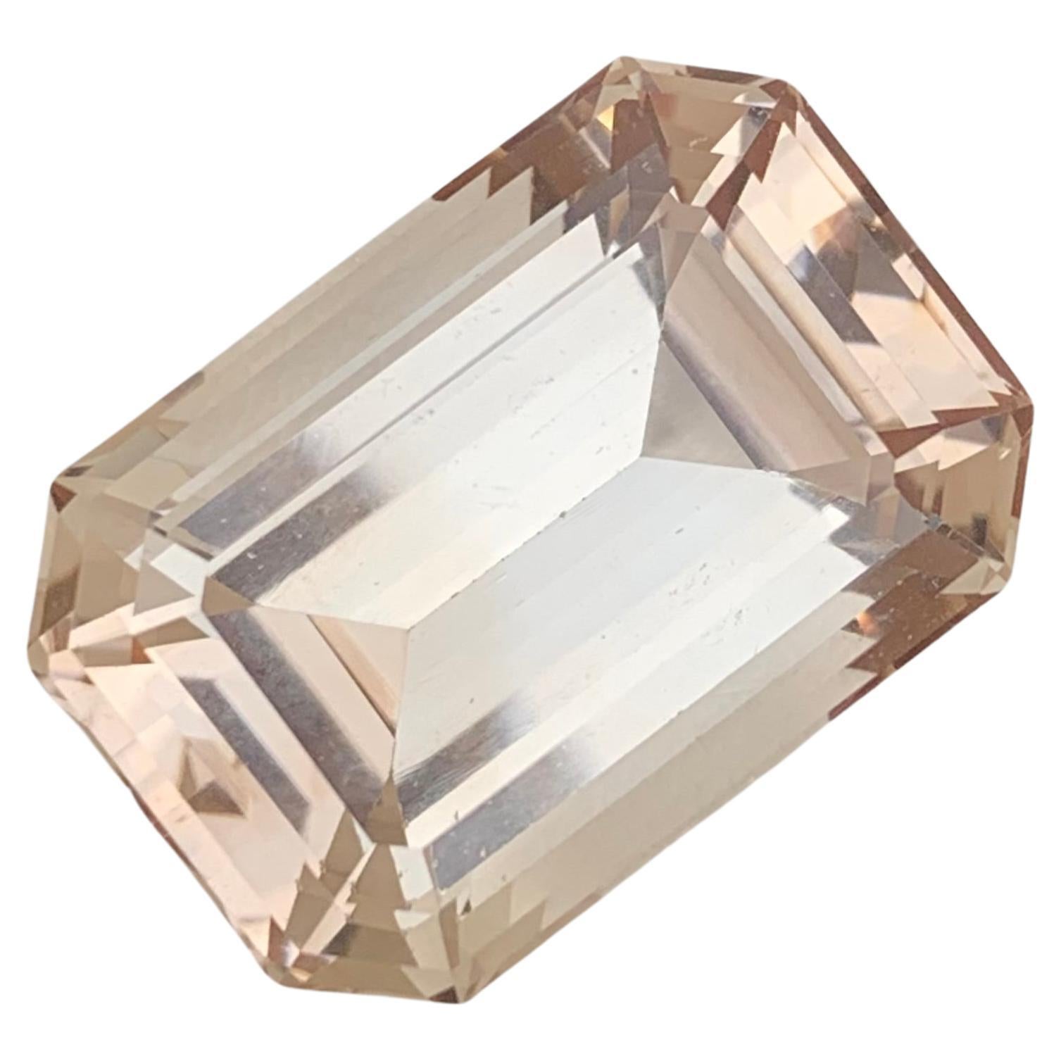 Pierre précieuse naturelle non sertie de 32,20 carats en forme d'émeraude pour collier 