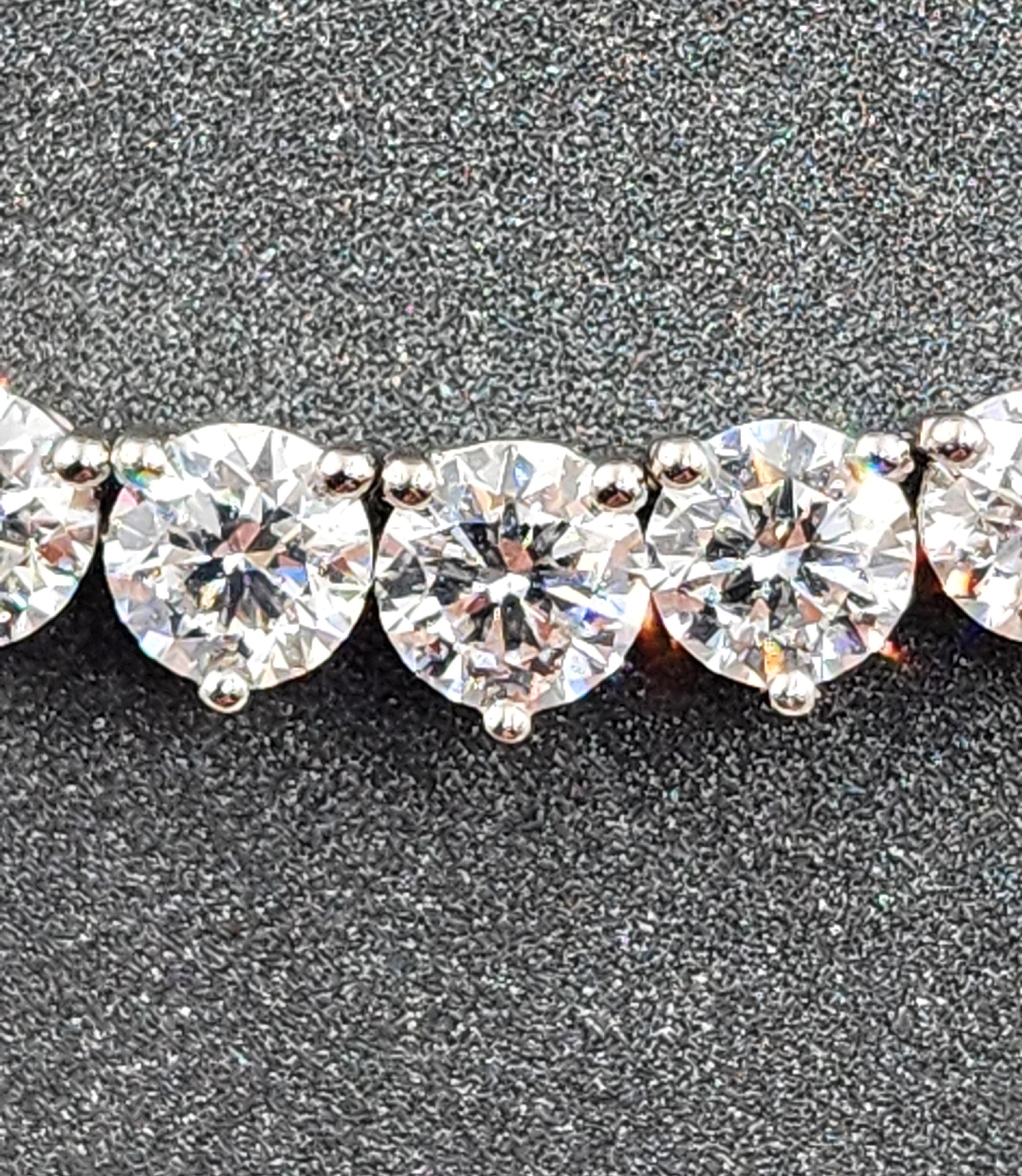 Collier de tennis à 3 diamants de 32,29 ct Neuf - En vente à Chicago, IL