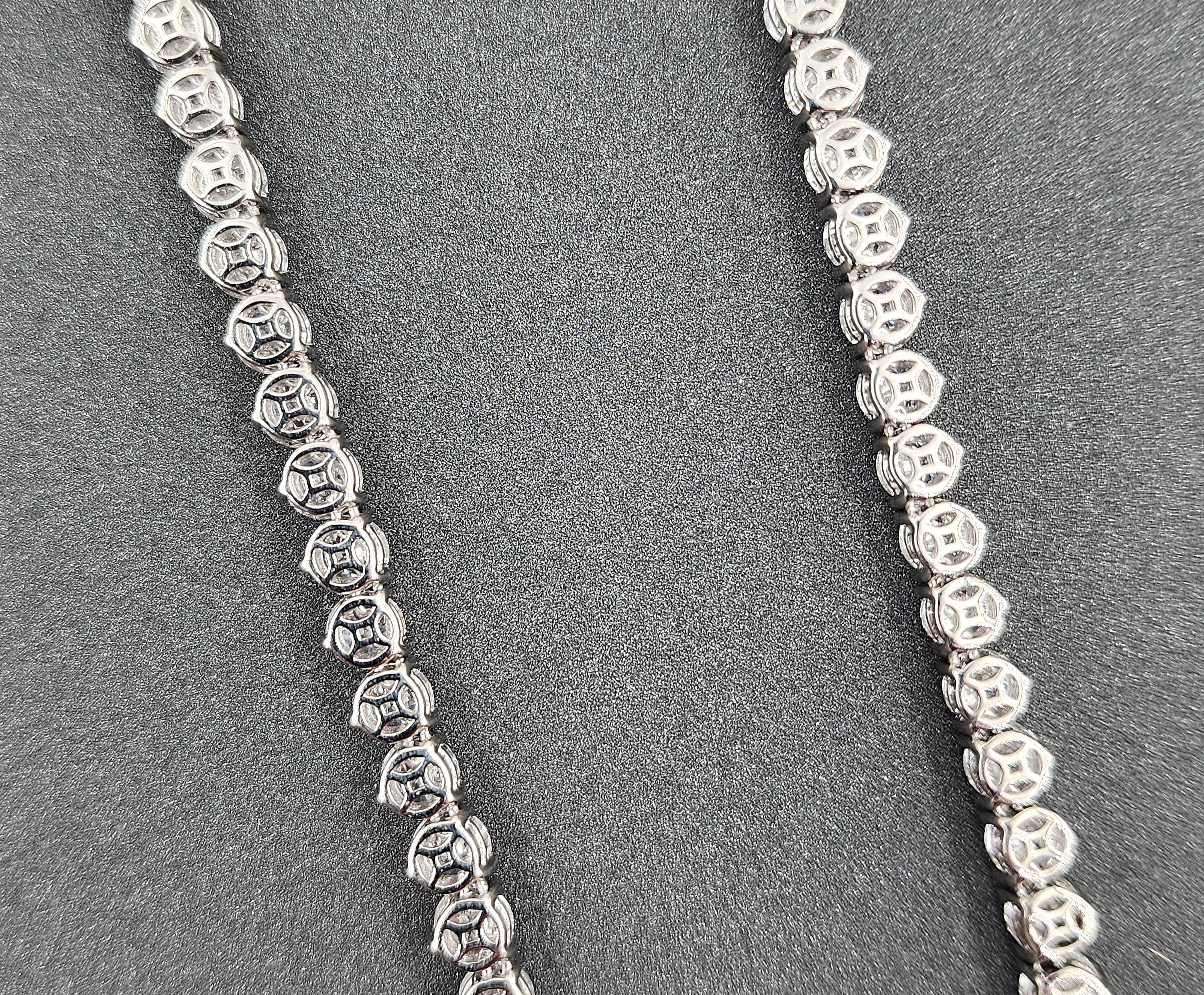Collier de tennis à 3 diamants de 32,29 ct en vente 2
