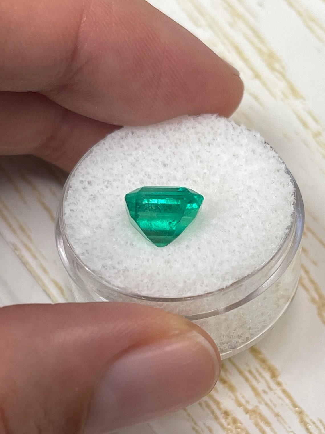 3,22 Karat Moody Bluish Green Kolumbianischer Smaragd Smaragdschliff Echter Mai Geburtsstein für Damen oder Herren im Angebot