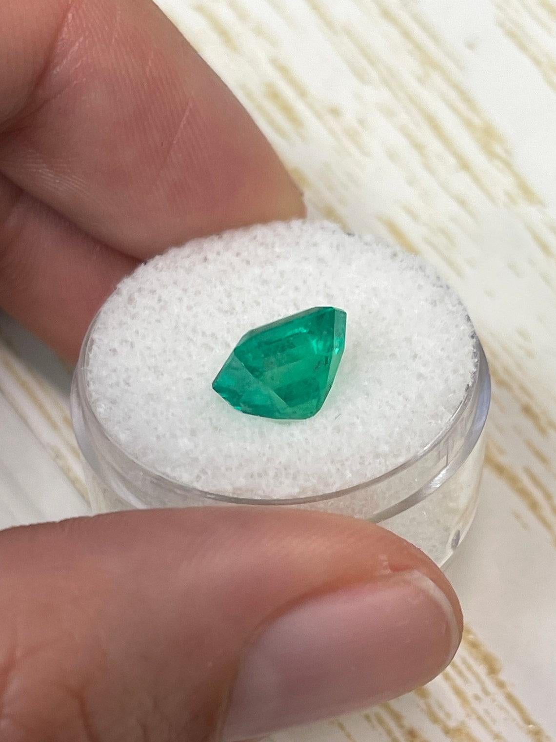3,22 Karat Moody Bluish Green Kolumbianischer Smaragd Smaragdschliff Echter Mai Geburtsstein im Angebot 1