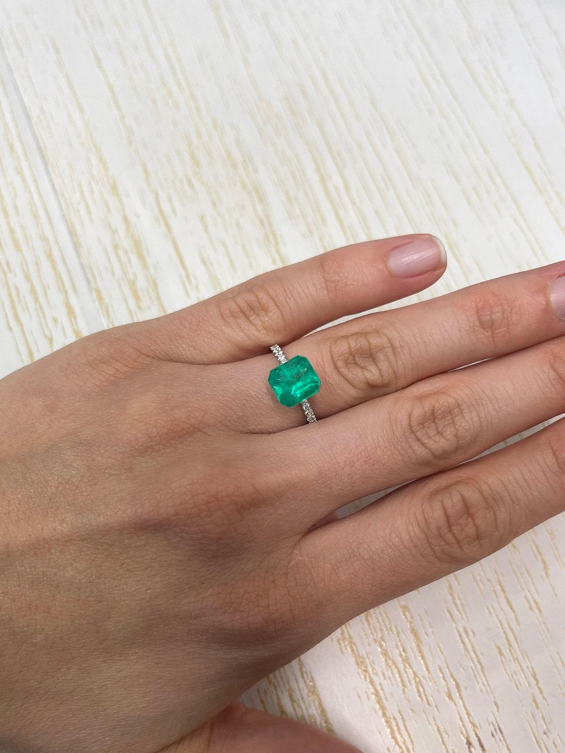 3,22 Karat Moody Bluish Green Kolumbianischer Smaragd Smaragdschliff Echter Mai Geburtsstein im Angebot 3