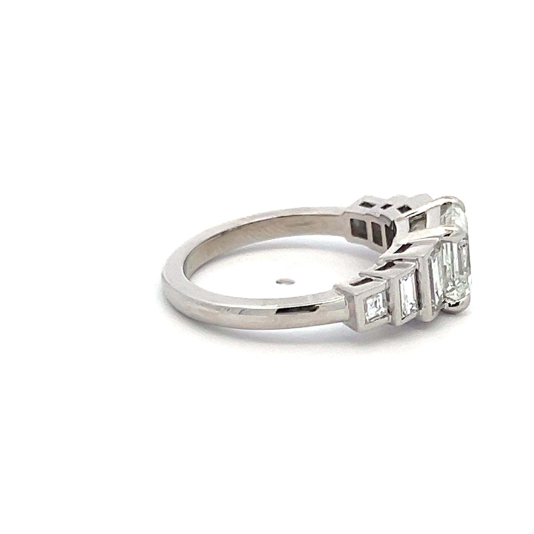 Titolo:
Anello di fidanzamento in platino da 3,23 carati con taglio Asscher J SI2 e diamante Emerald Cut G VS1
Stile:
Fidanzamento
Metallo:
Platino
Gemma 1:
Diamante da 1.2 carati
Numero di pietre:
6
Colore:
G
Chiarezza:
VS1
Forma:
Taglio