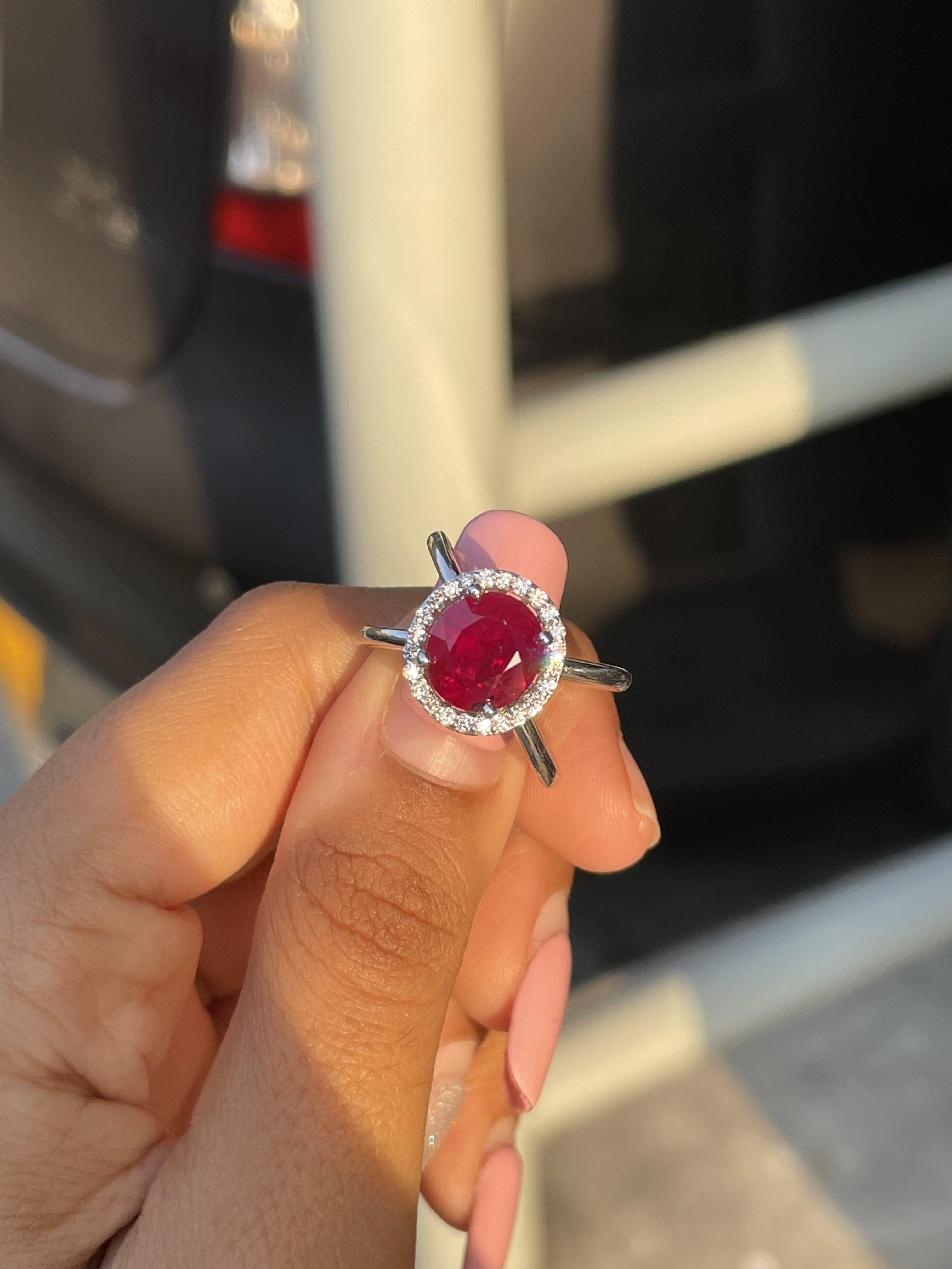 18K White Gold Fancy Cross Band 3.23 Ct Round Mozambique Ruby Ring For Sale 5