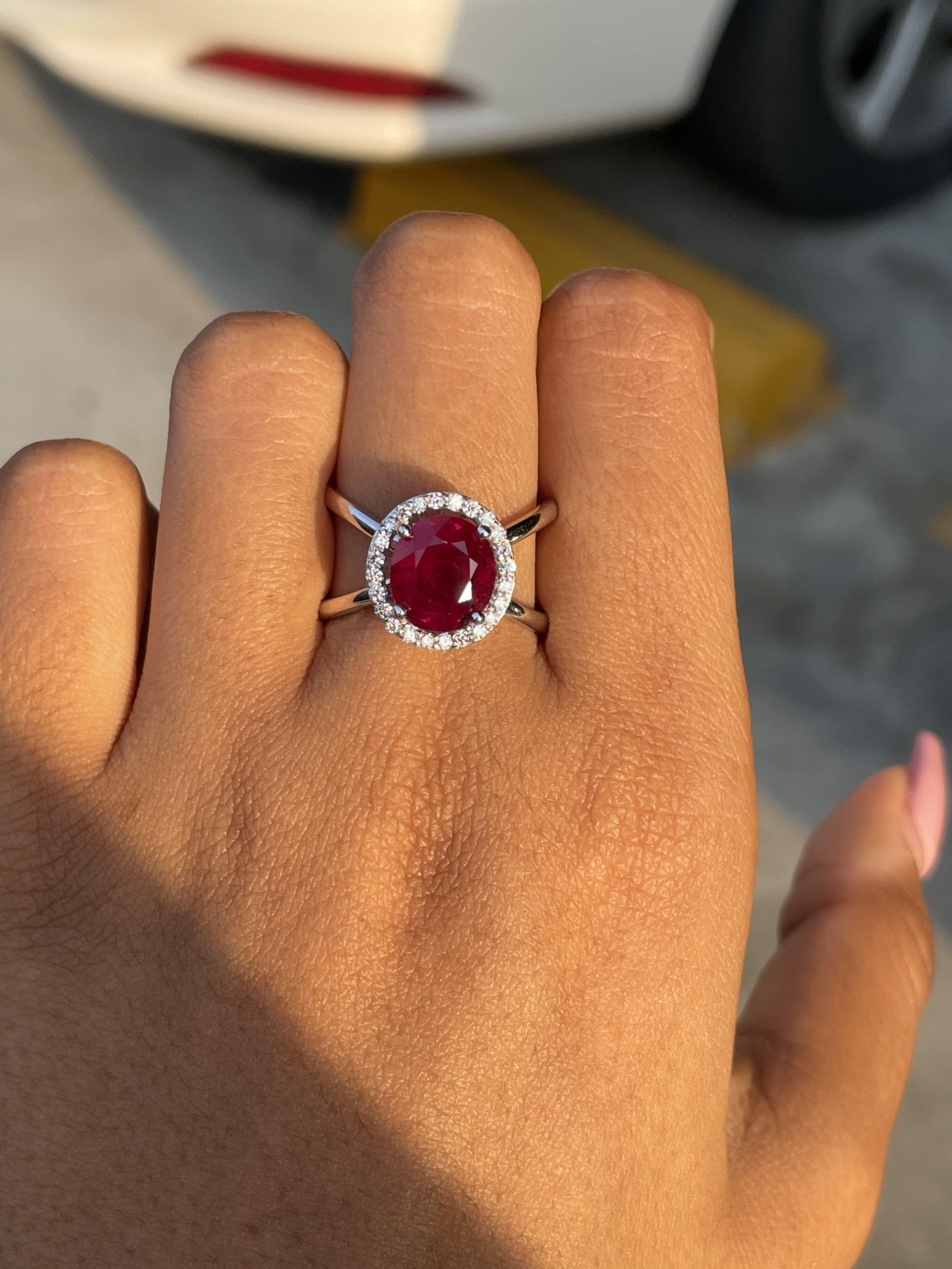 18K White Gold Fancy Cross Band 3.23 Ct Round Mozambique Ruby Ring For Sale 1