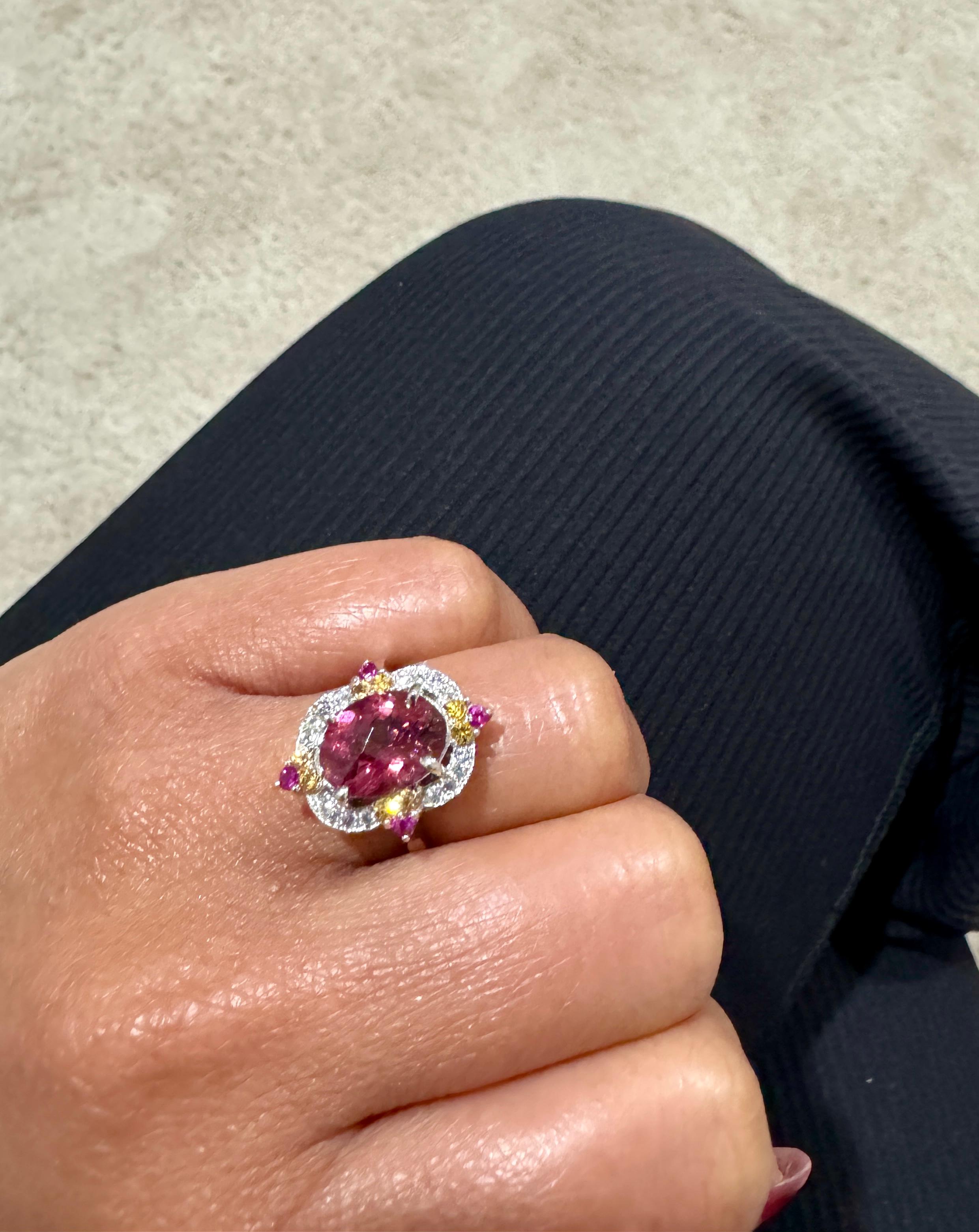3.23 Carat Tourmaline Sapphire White Gold Cocktail Ring For Sale 1