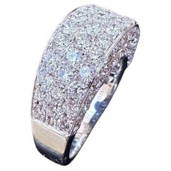 3.23 carats total weight Diamond Band Dome Ring in 18k White Gold