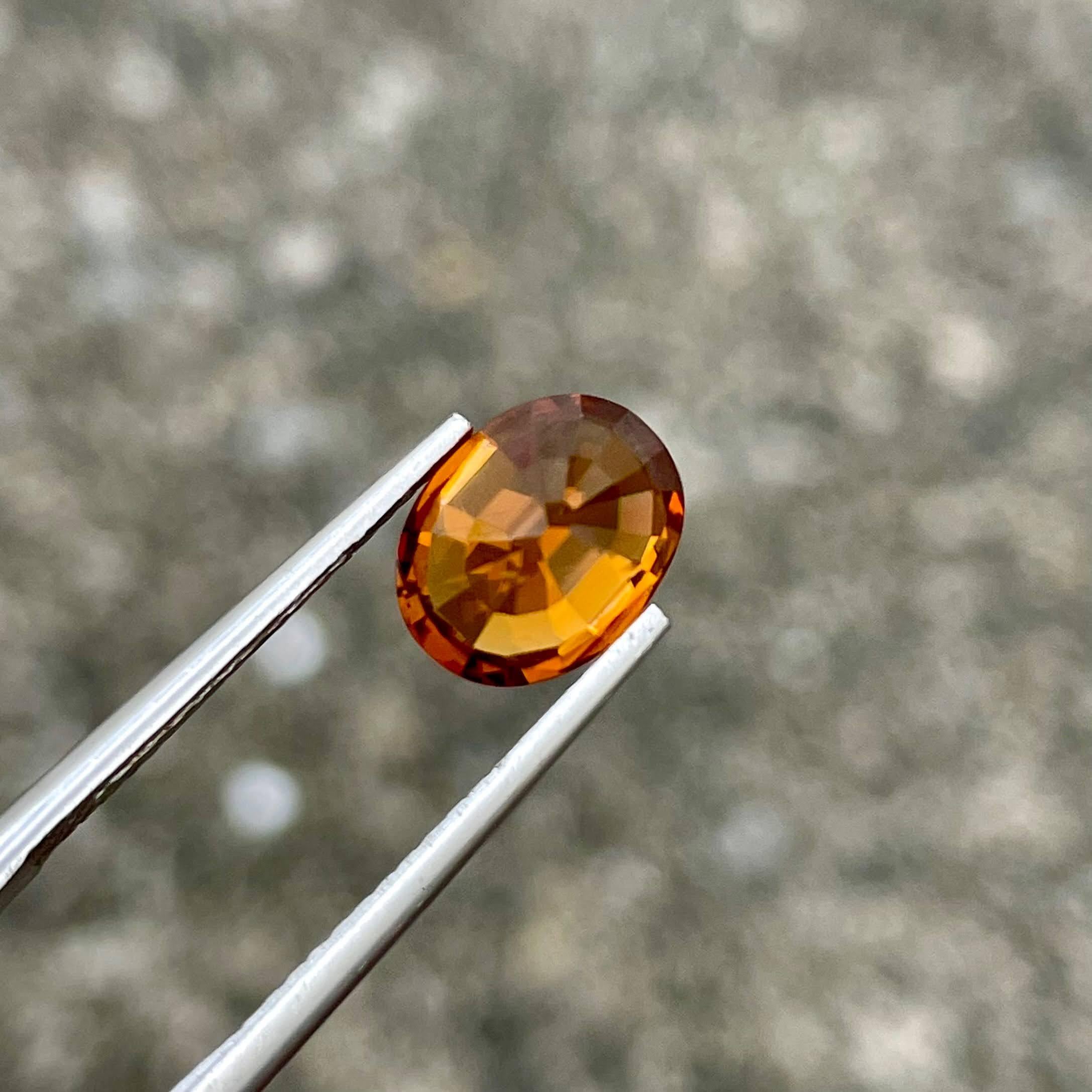 3.23 carats Yellowish Zircon Stone Oval Cut Natural Pakistani Gemstone In New Condition For Sale In Bangkok, TH