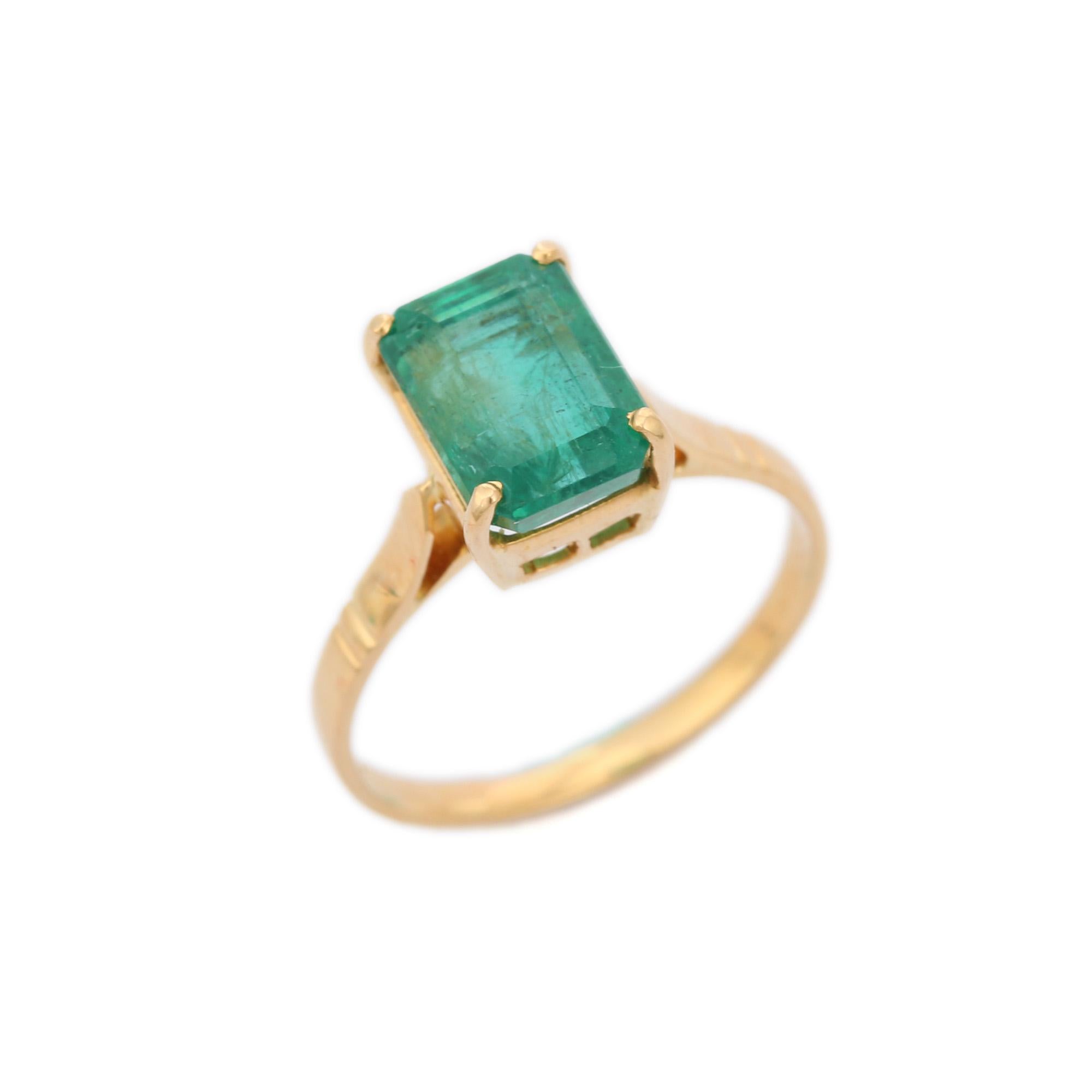 For Sale:  3.23 Ct Natural Octagon Emerald Solitaire Ring in 18K Yellow Gold, Emerald Ring 6