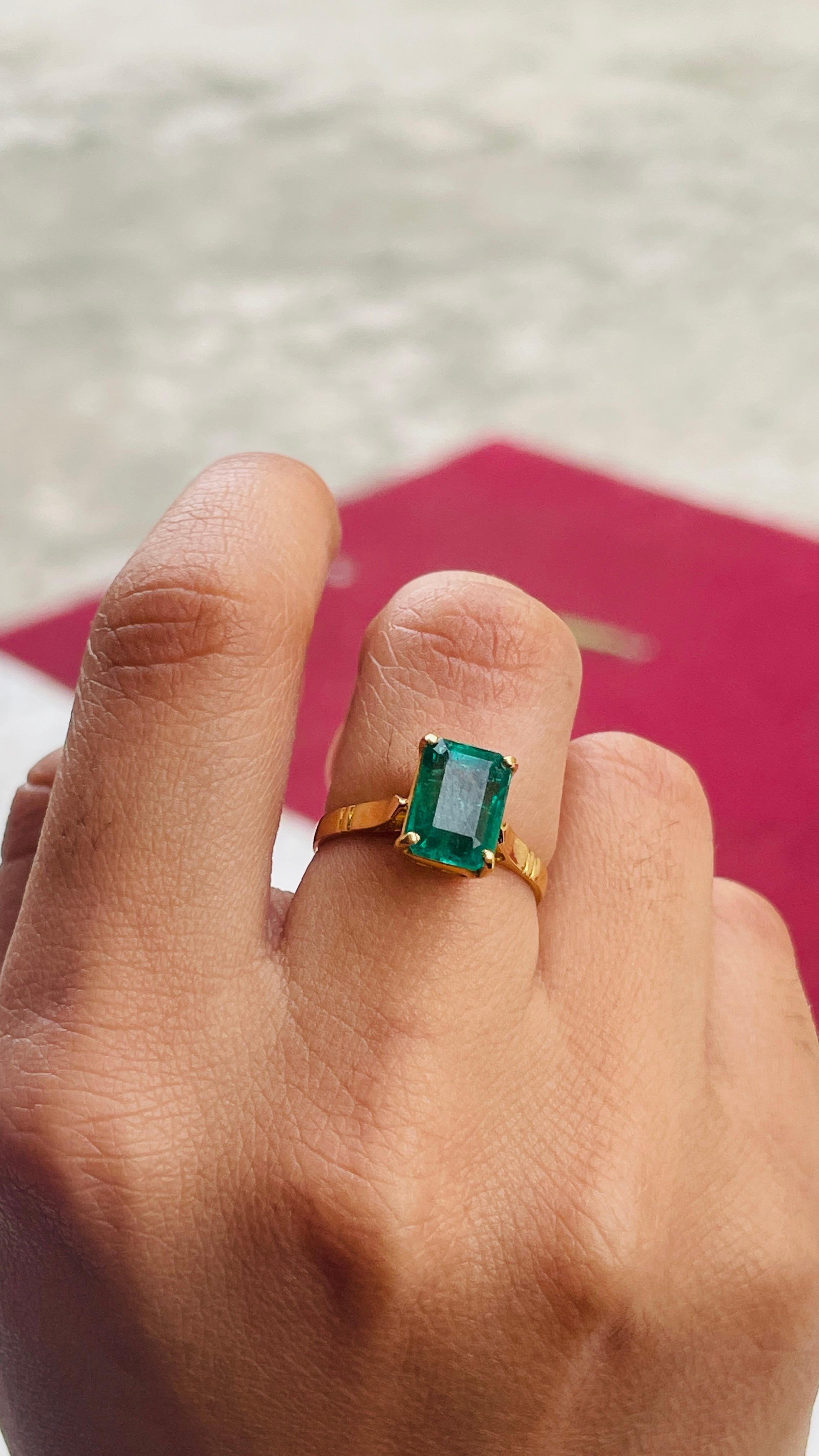 For Sale:  3.23 Ct Natural Octagon Emerald Solitaire Ring in 18K Yellow Gold, Emerald Ring 8