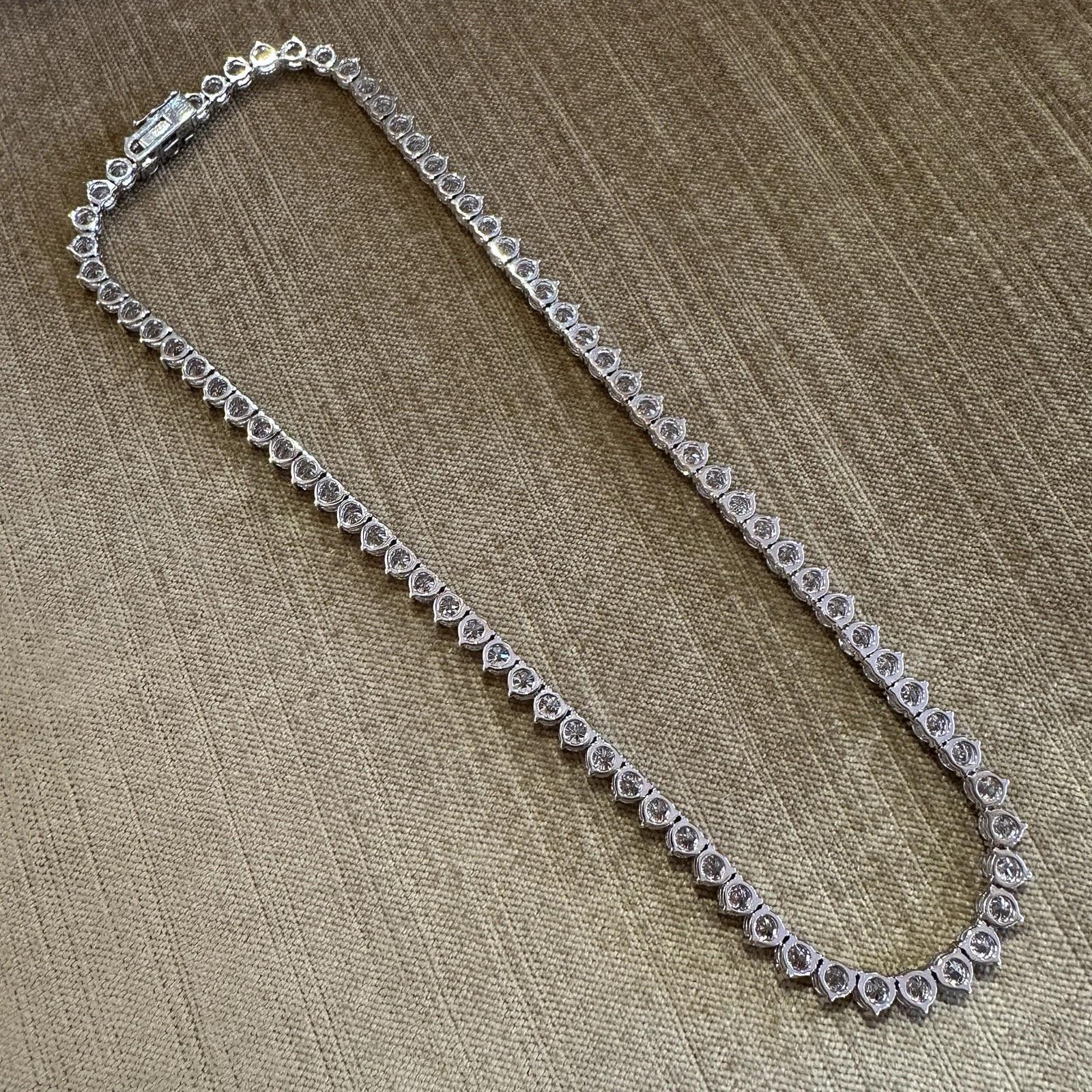 Collar Tenis de Diamantes Naturales de 32,32 quilates en Oro Blanco de 18 quilates de 16,5 pulgadas en venta 1
