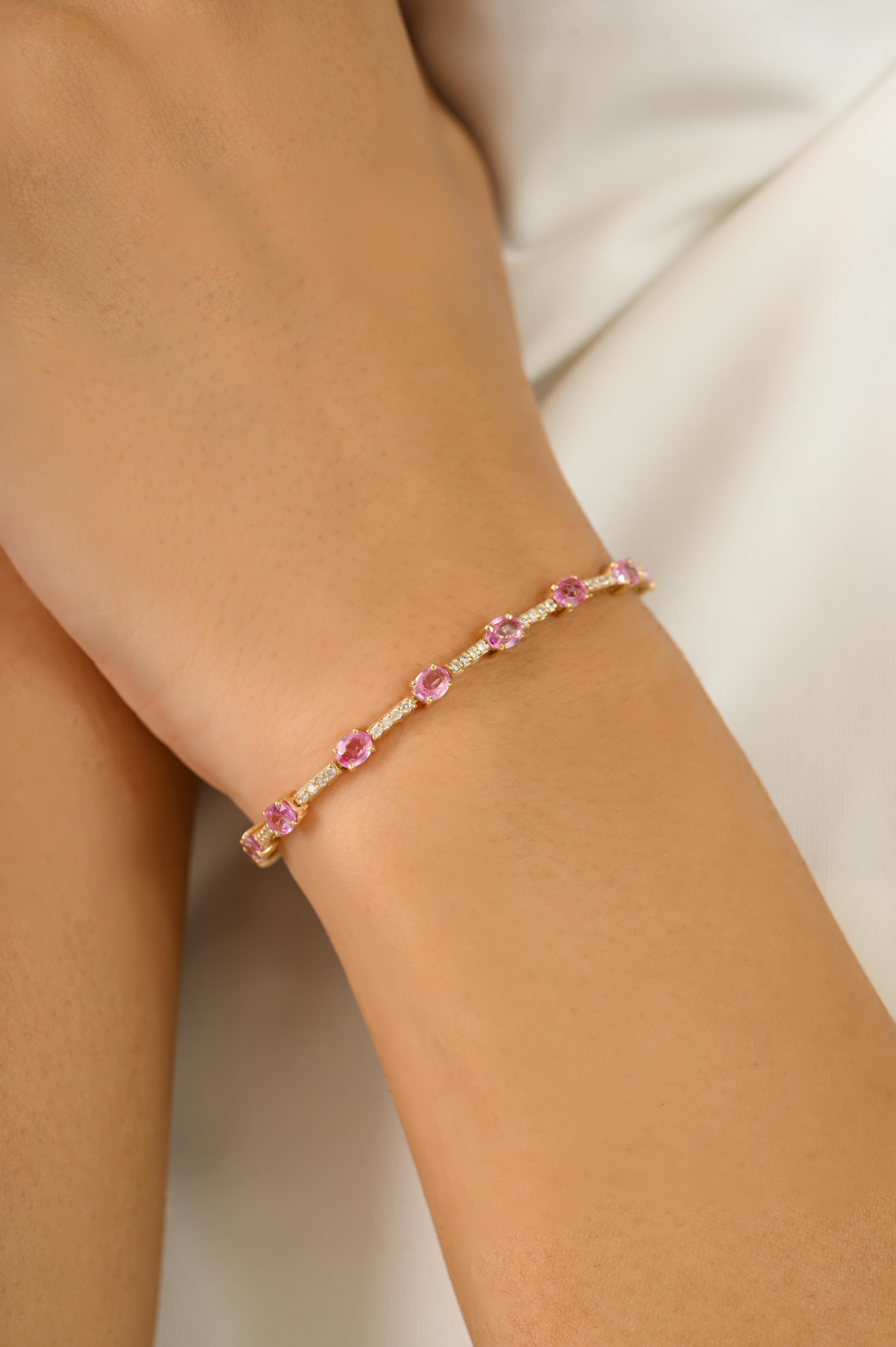 Women's 3.23Ct Pink Sapphire and Diamond Tennis bracelet in 14K Yellow Gold Fine Jewelry For Sale