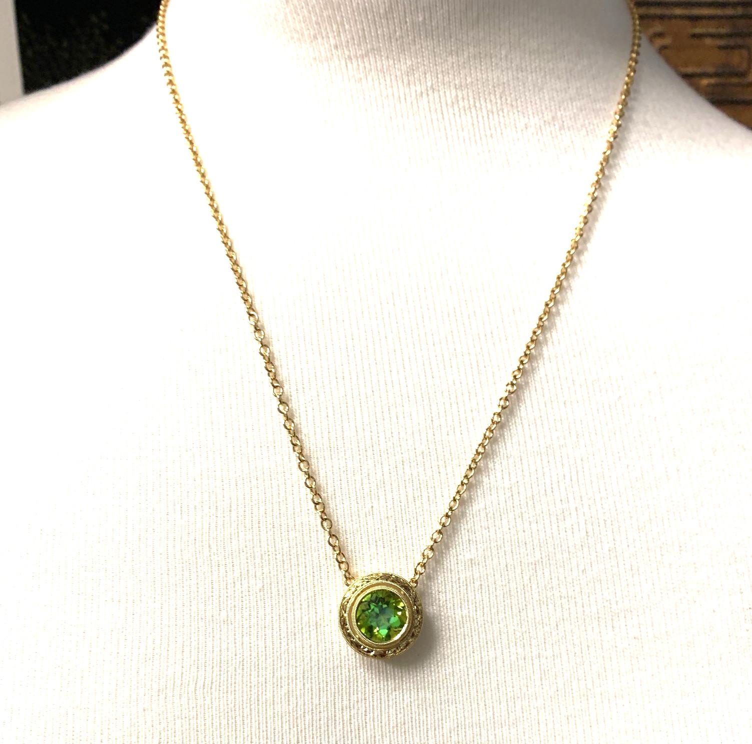 3.24 Carat Peridot Drop Necklace in Hand Engraved Yellow Gold  In New Condition In Los Angeles, CA