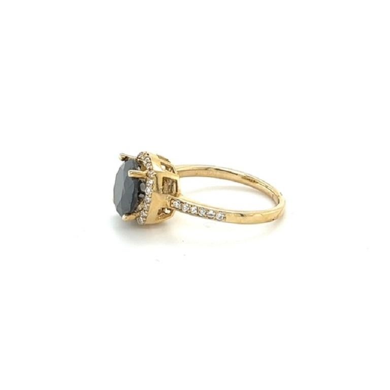 Round Cut 3.24 Carat Black Diamond White Diamond Yellow Gold Ring For Sale