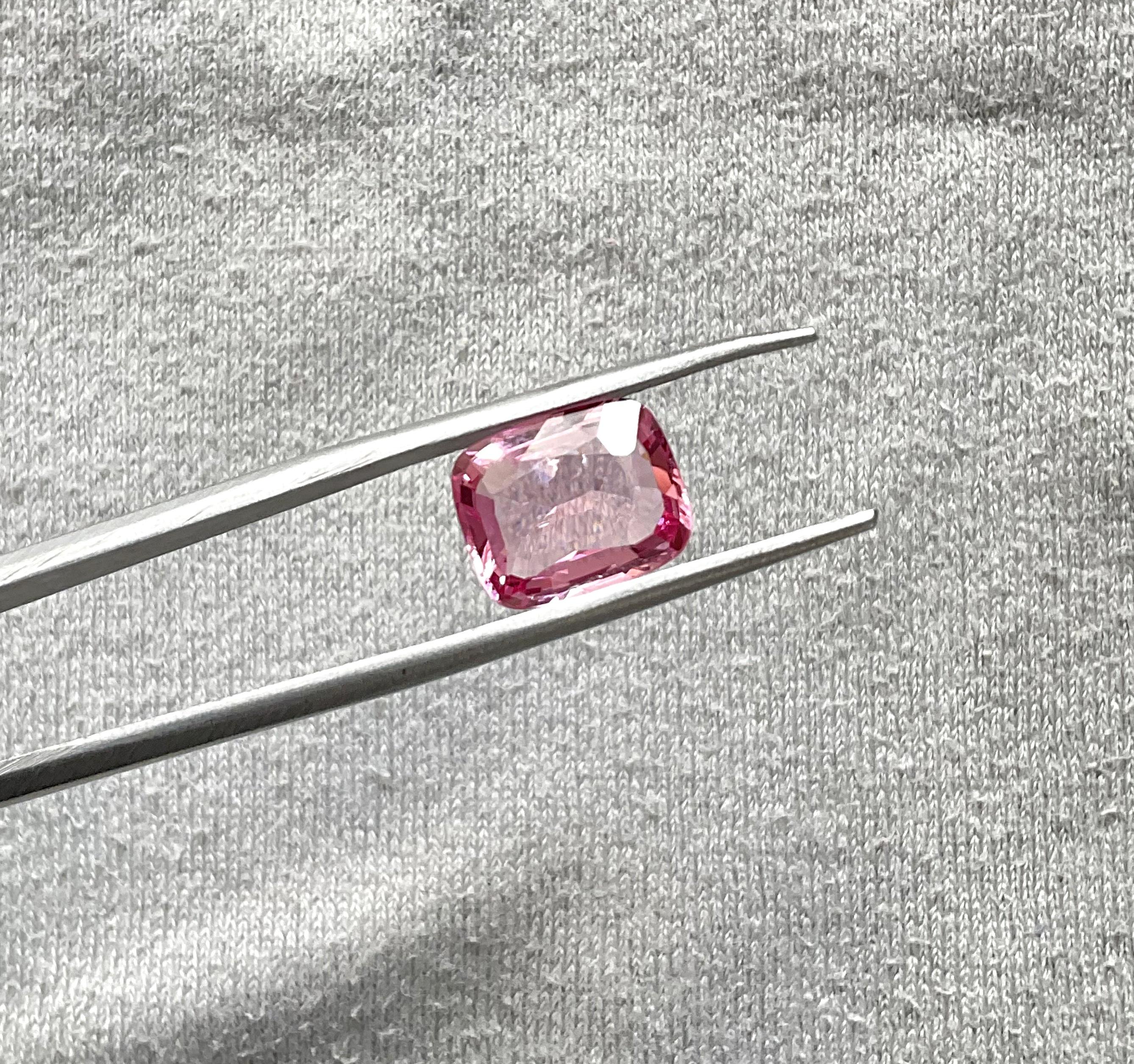 Cushion Cut 3.24 Carat spinel cushion cut stone for jewelry natural gemstone top quality For Sale