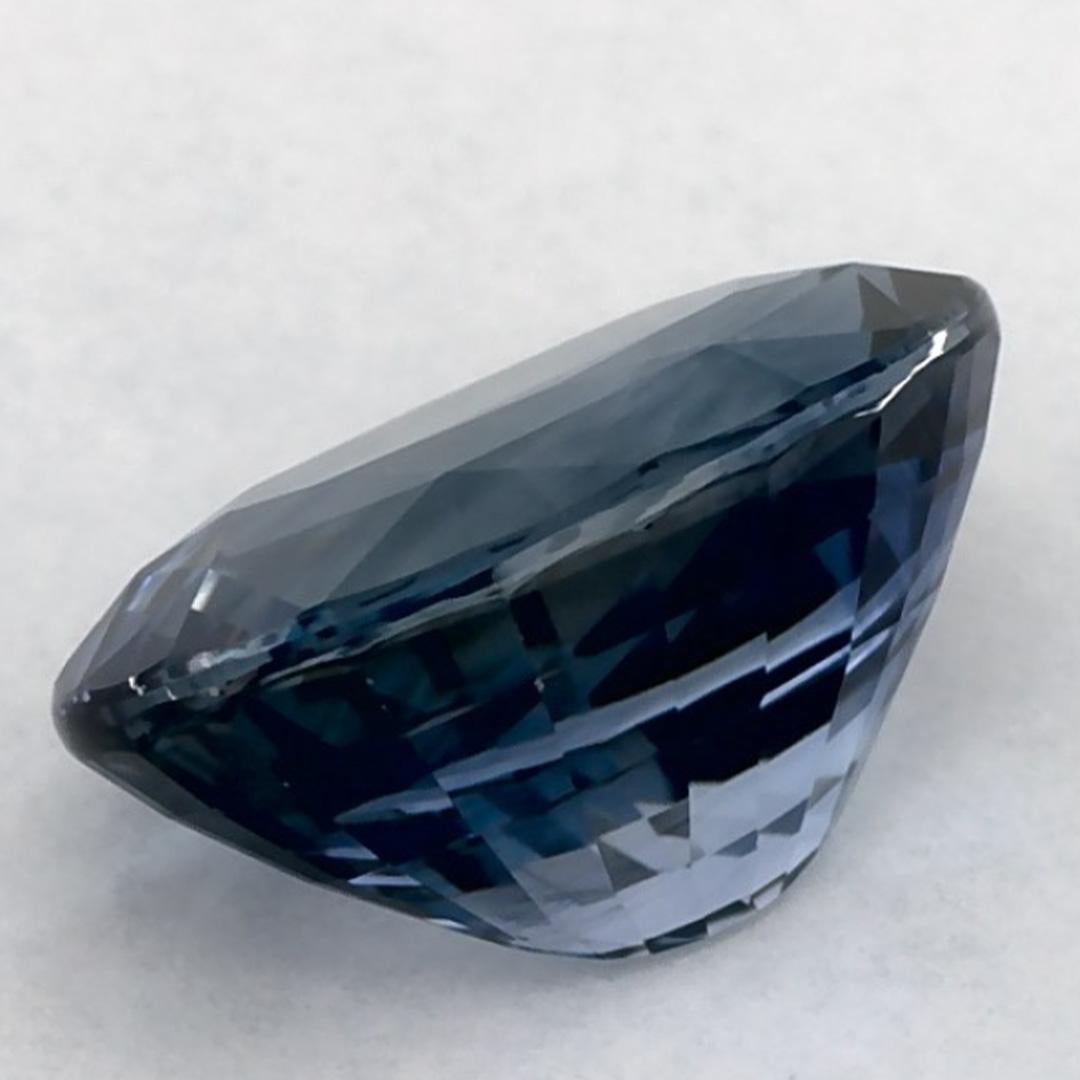 3.24 carati di zaffiro blu ovale sfuso in vendita 3