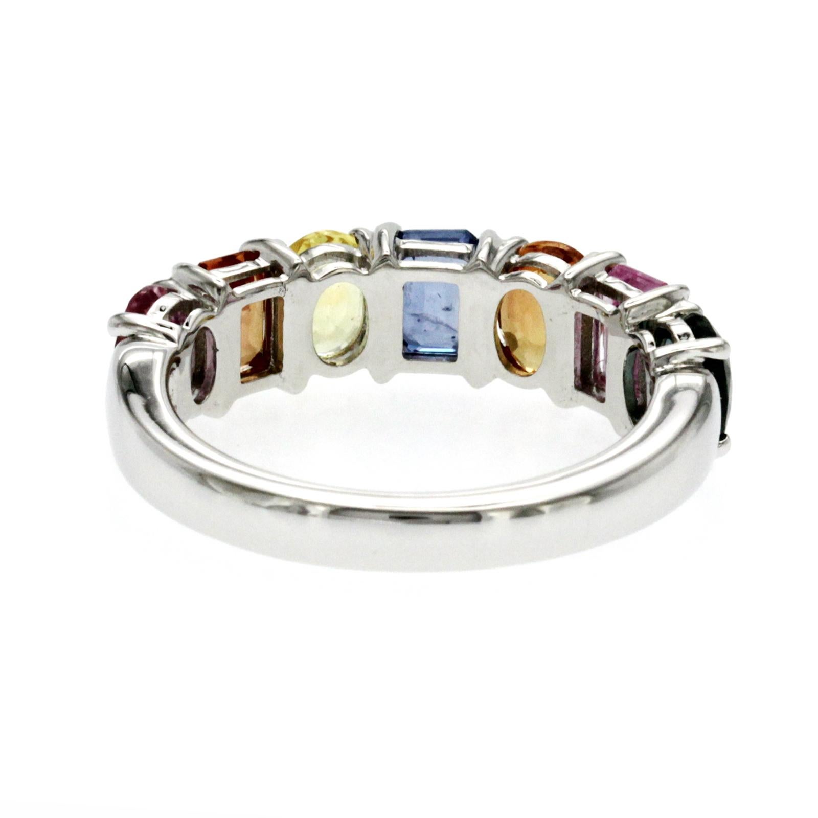 Women's or Men's 3.24 Ct Multi Color Sapphire 18K White Gold Band Ring For Sale
