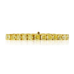 Bracelet tennis de fantaisie en or 18 carats avec diamants jaunes taille coussin certifiés GIA de 32,44 carats