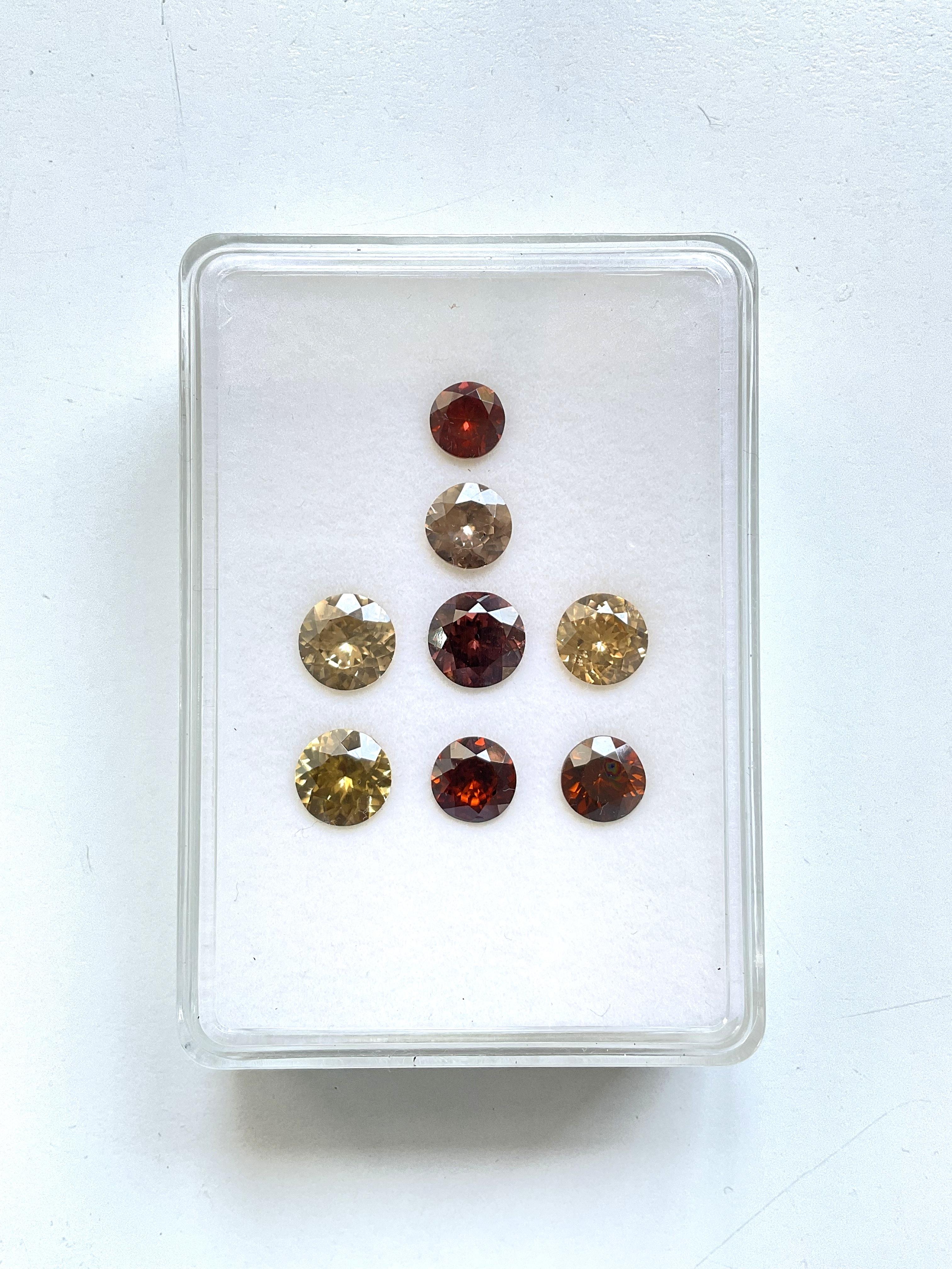 32.45 Carat Tanzania Zircon Round Faceted Natural Cutstone Fine Jewelry Gemstone Neuf - En vente à Jaipur, RJ