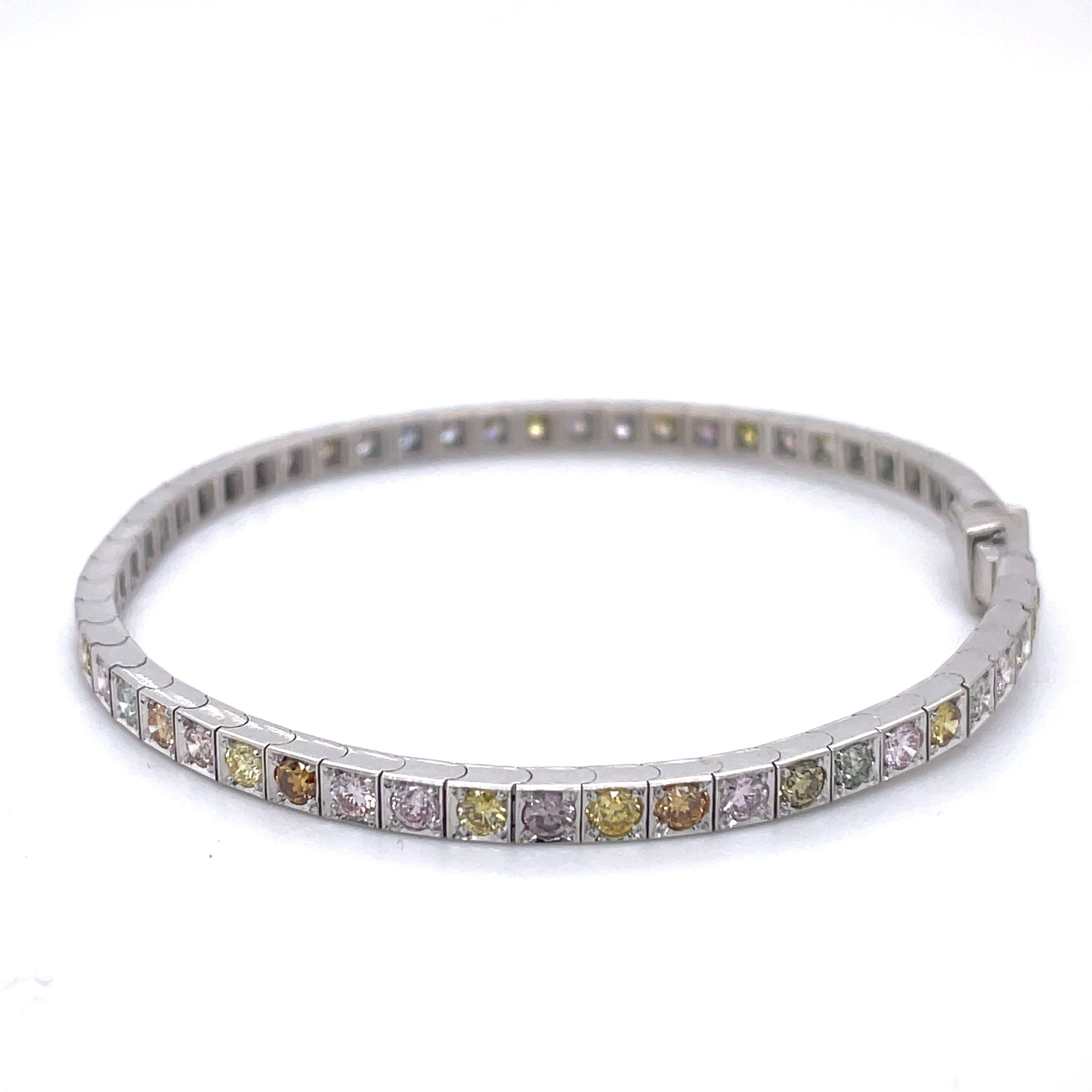  3.24CT Multi color Diamonds Tennis Bracelet, 18K white gold, AIG Certificated In New Condition For Sale In Ramat Gan, IL