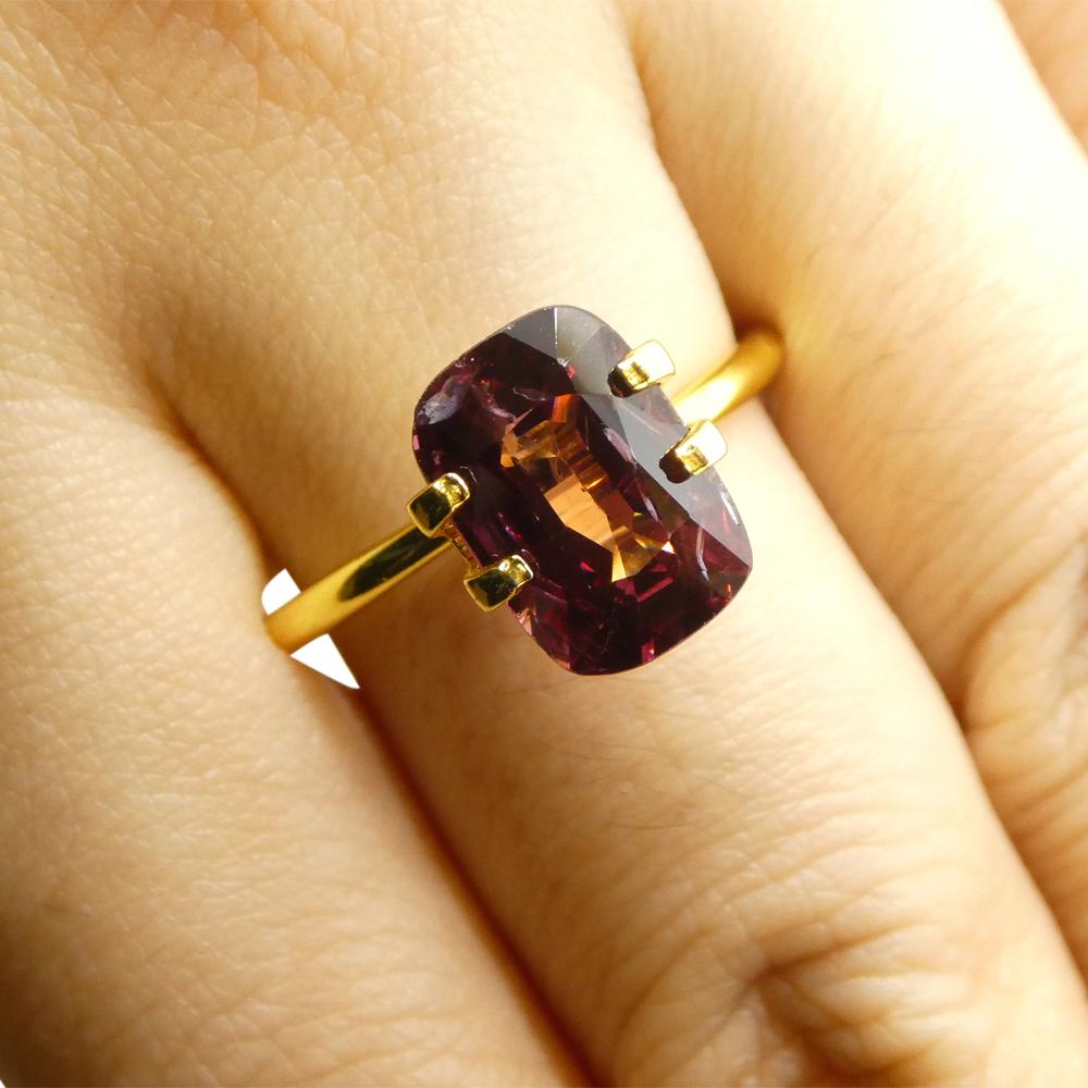 Taglio brillante 3,24ct Spinello rosso rettangolare a cuscino dalla Birmania in vendita