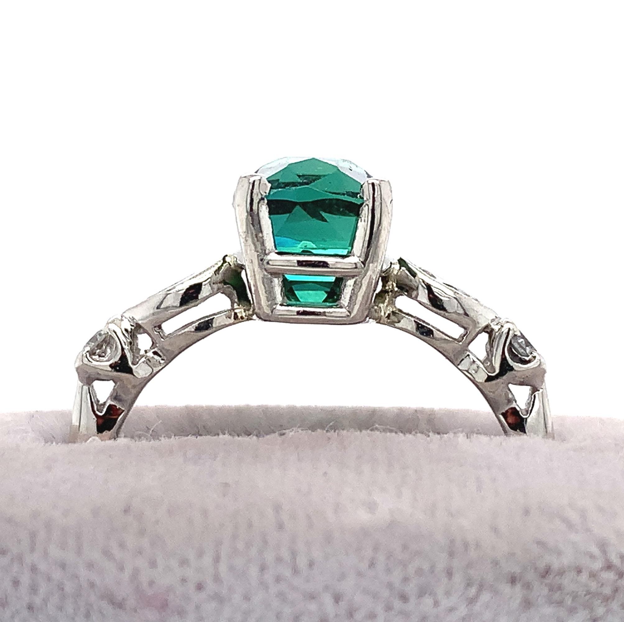 Cabochon Platinum 3.24ct Green Tourmaline Ring For Sale