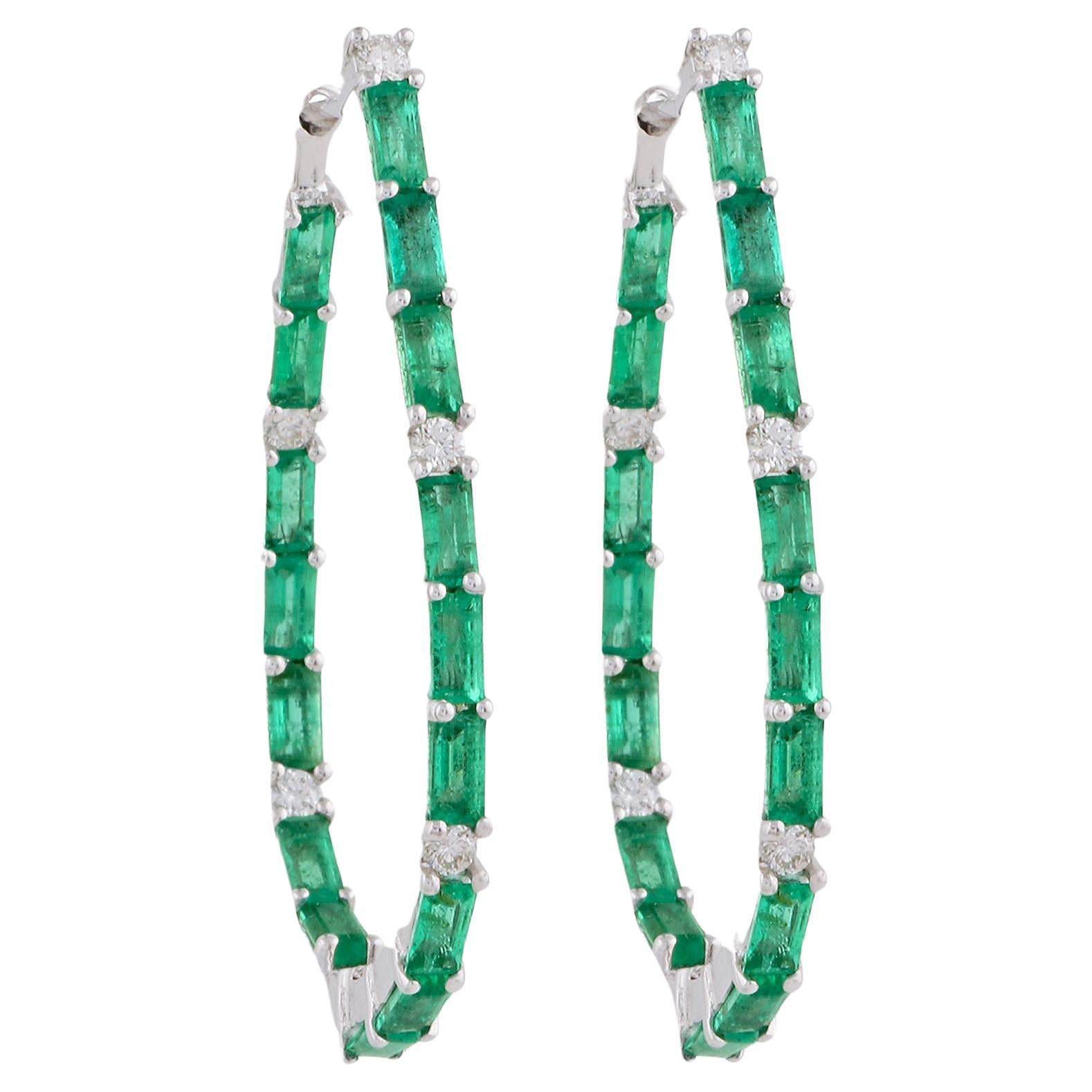 3.24ct Emeraude de Zambie 0.30ct Diamant Boucles d'oreilles pendantes Don d'or blanc 18k en vente