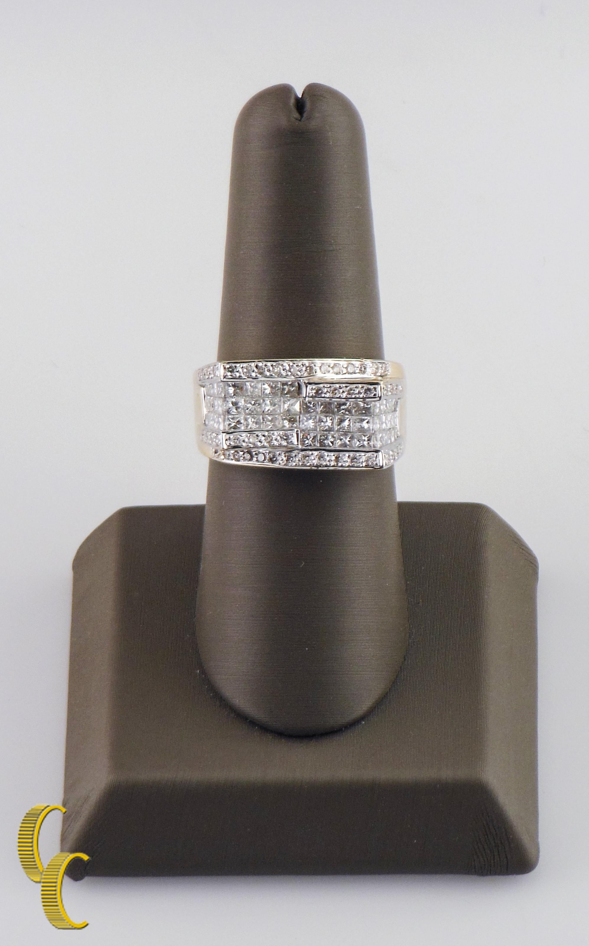 3.25 Carat 14 Karat Yellow Gold Princess and Round Cut Diamond Plaque Ring In Good Condition For Sale In Sherman Oaks, CA