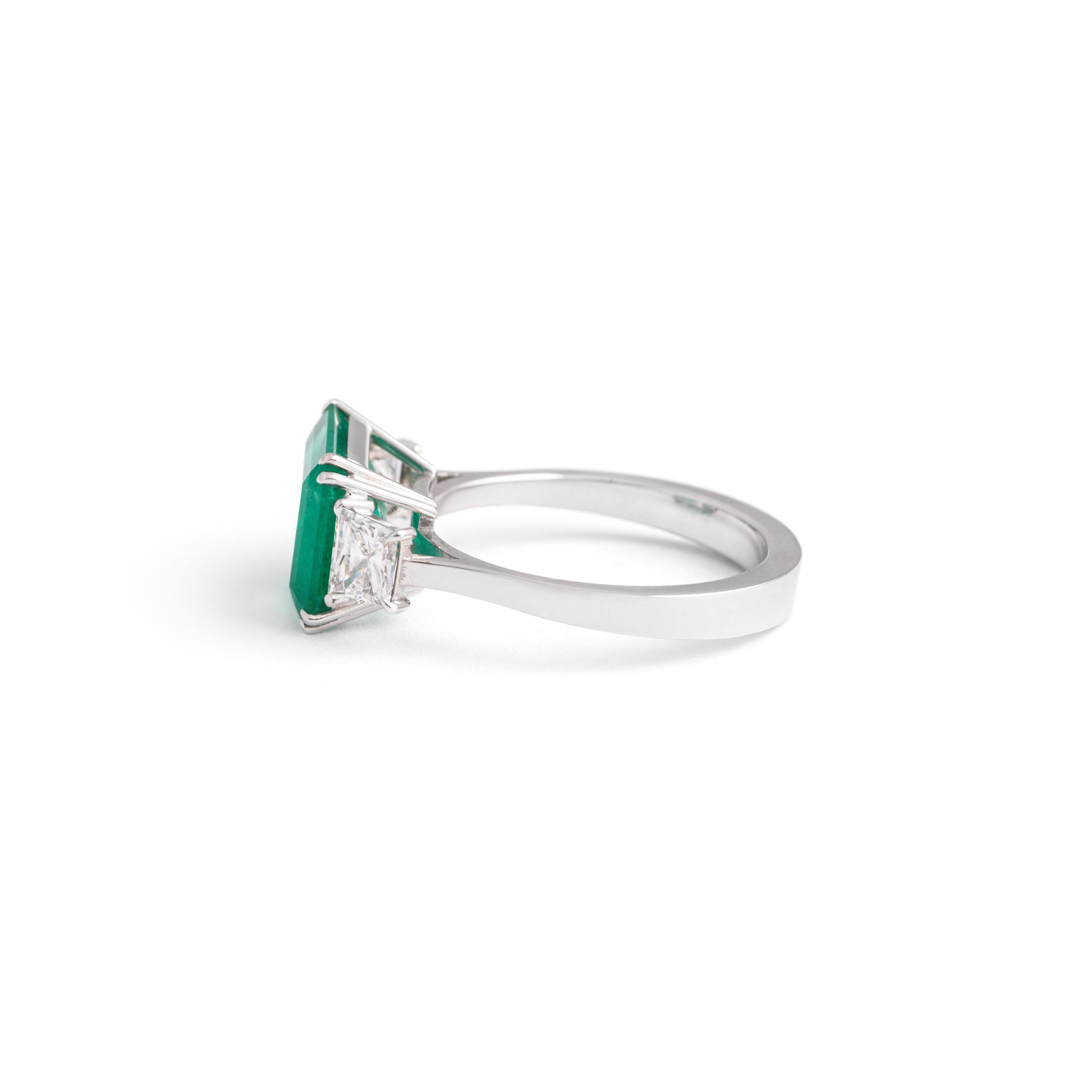 Emerald Cut 3.25 Carat Colombian Emerald Ring For Sale